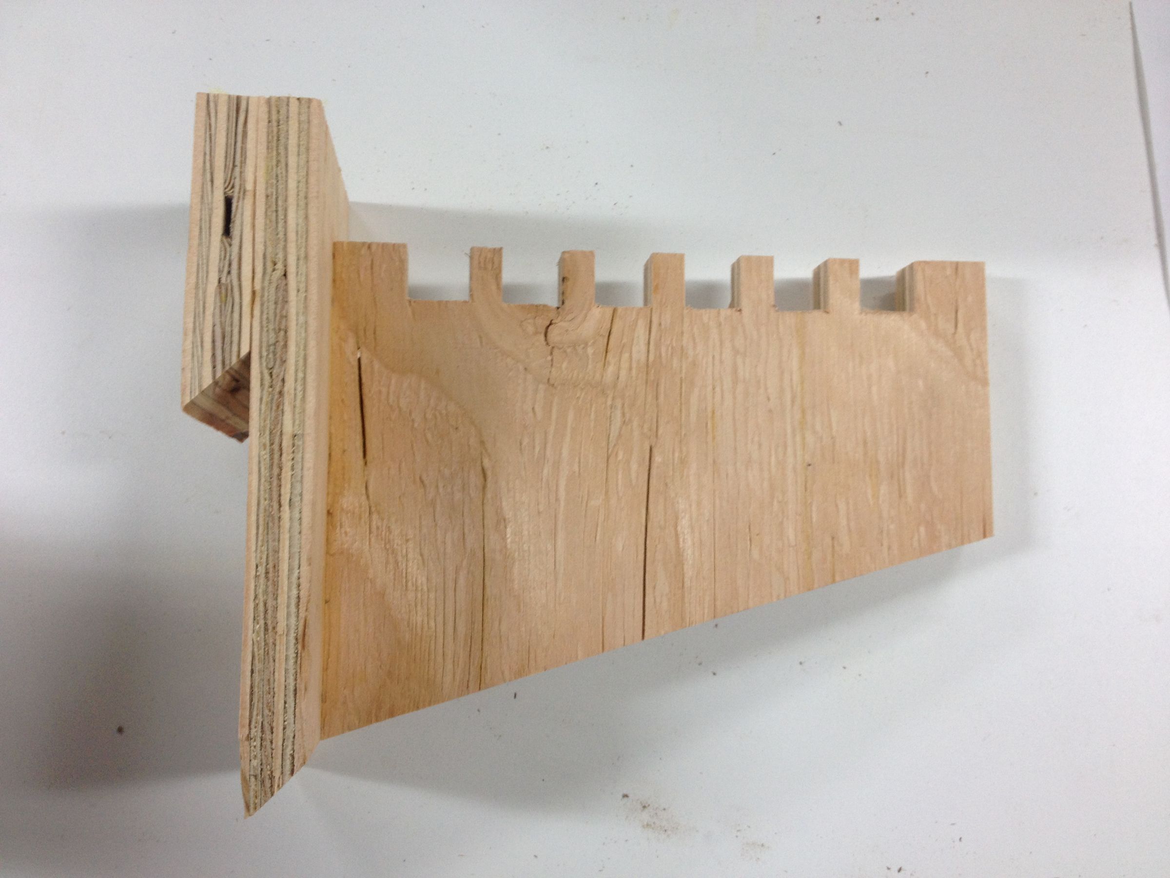 2 Styles of French Cleat Clamp Hanger Brackets 3 Steps (with Pictures