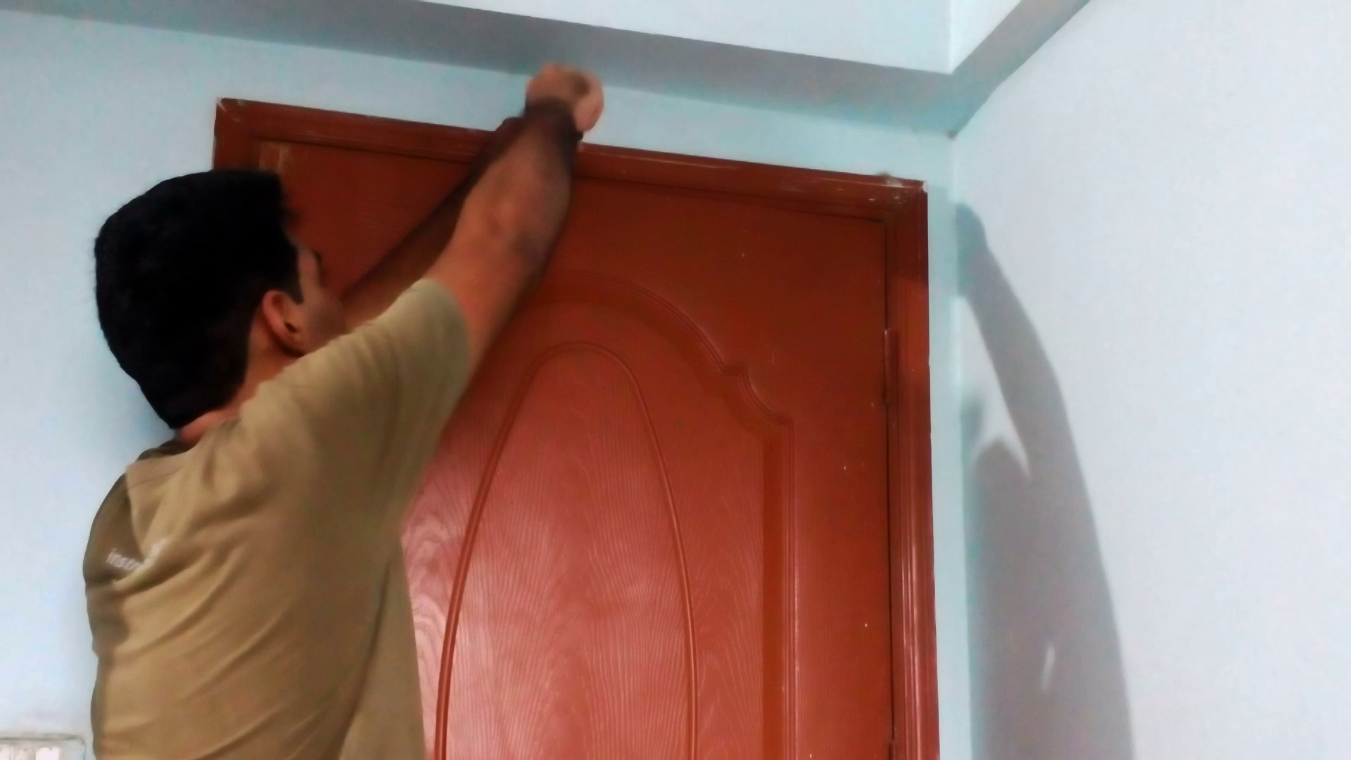 Automatic Diy Door Closer With a Bottle 4 Steps Instructables