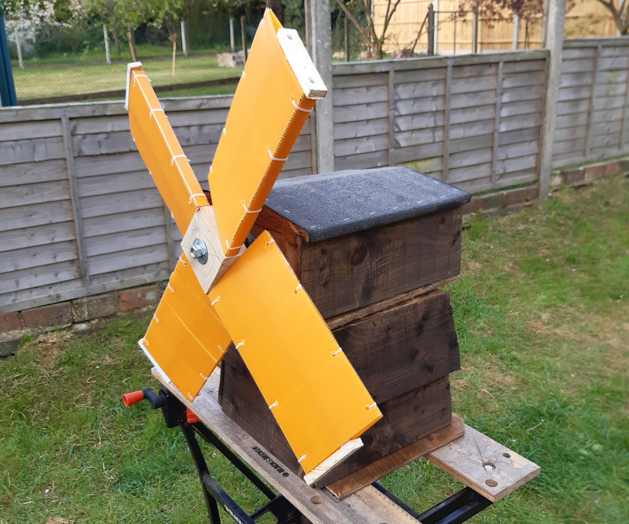 Windmill / Electric Generator 6 Steps (with Pictures) Instructables