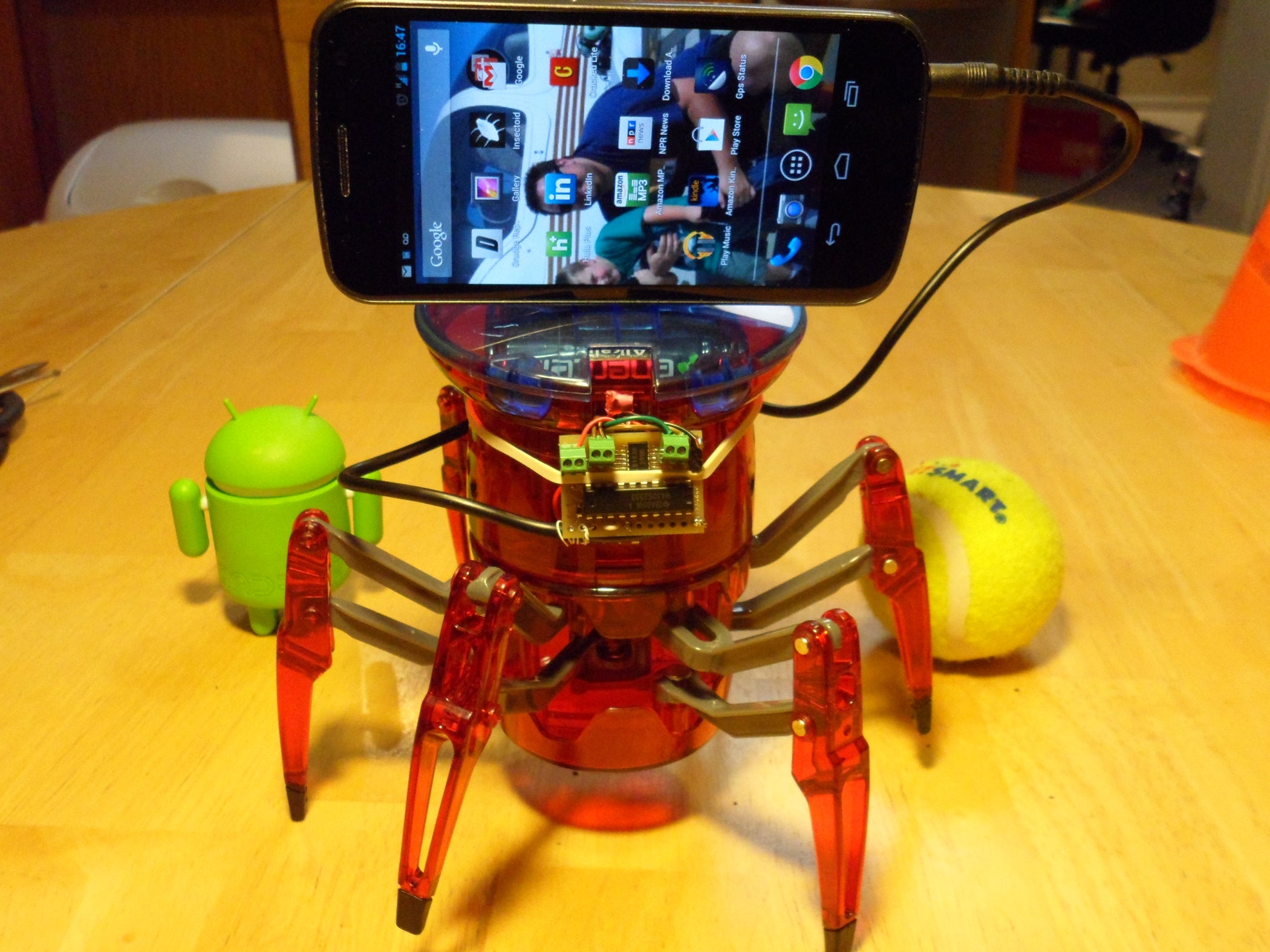 Hacking the Hexbug Spider XL to Add Computer Vision Using an Android