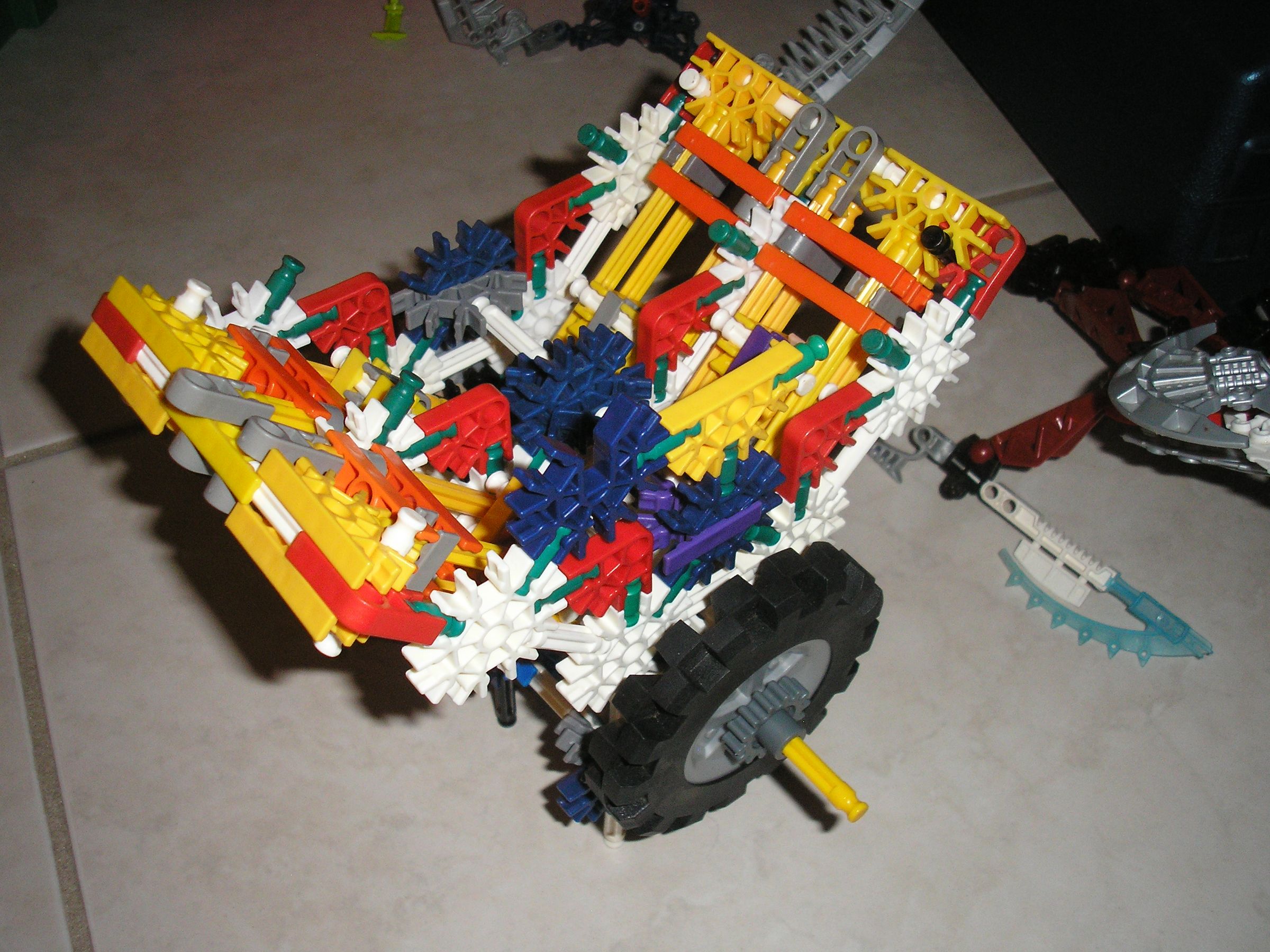 v4 k'nex engine, manageable amount of pieces DIY Project DIY Project Image