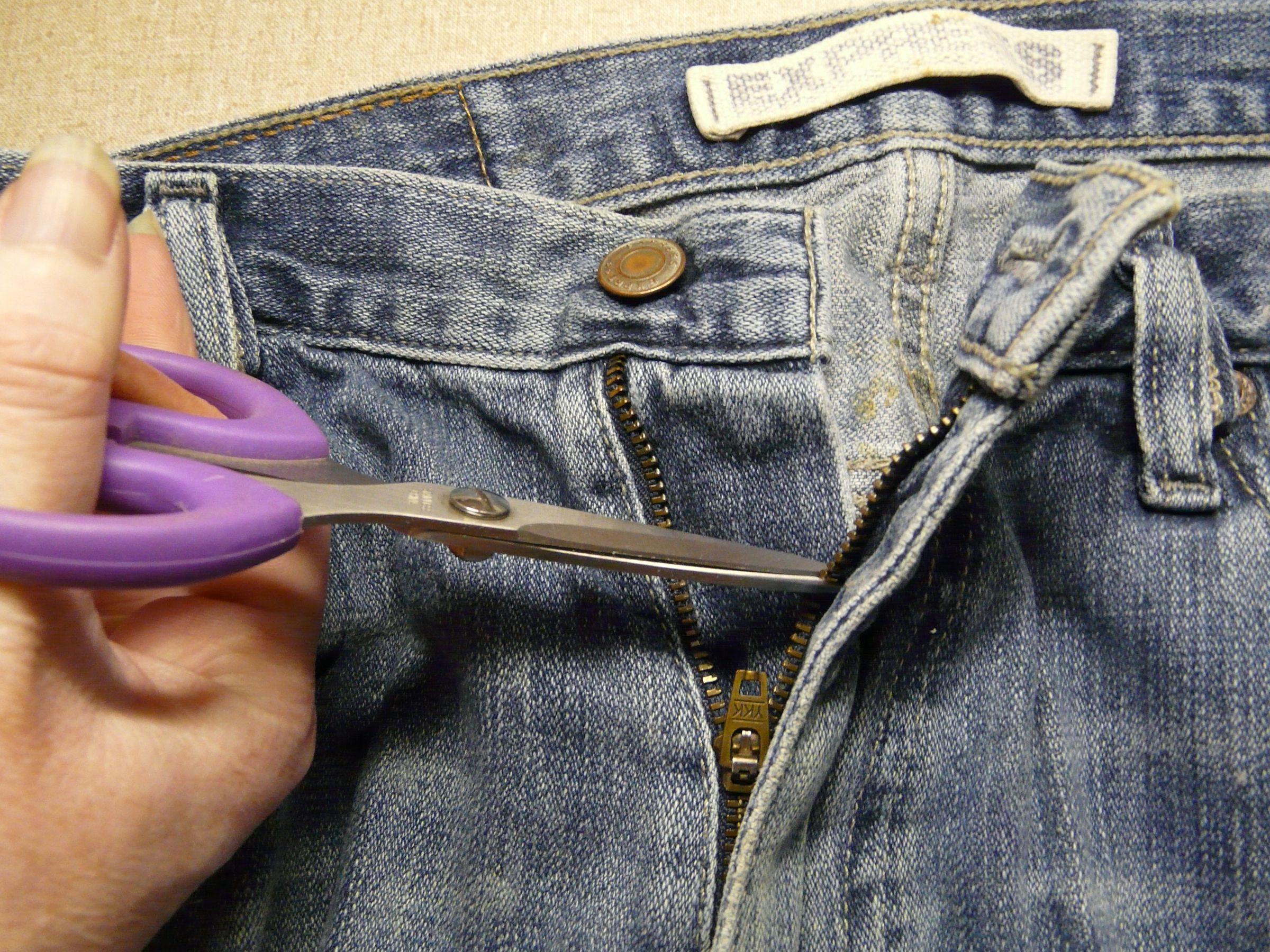 How to Repair a Jeans Zipper That Won't Stay Up 4 Steps (with