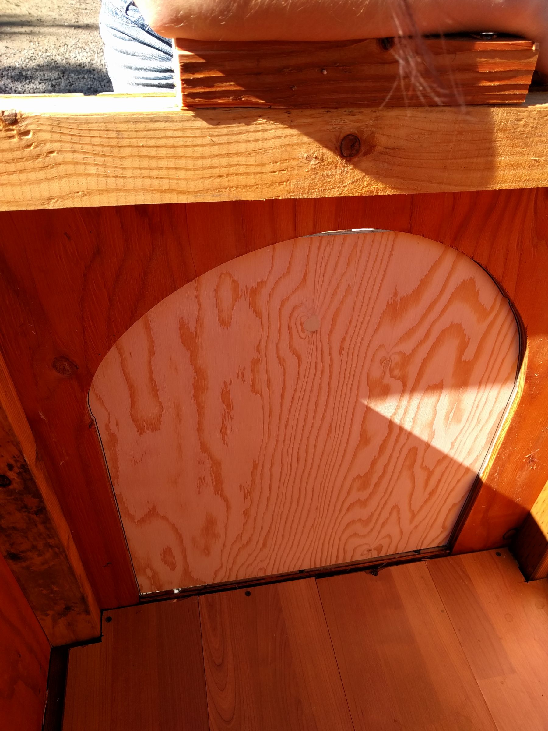 DIY From Dog House to Chicken Coop 4 Steps (with Pictures