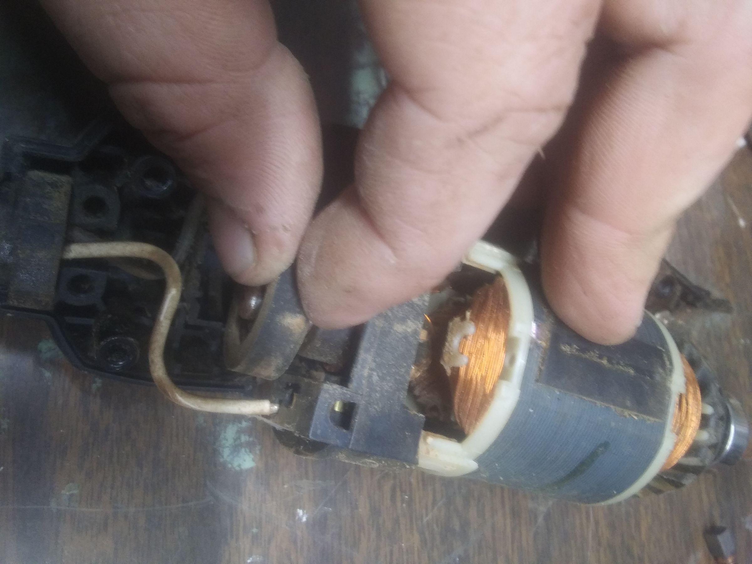 How to Restore an Old Dremel Tool and Replace Brushes 7 Steps