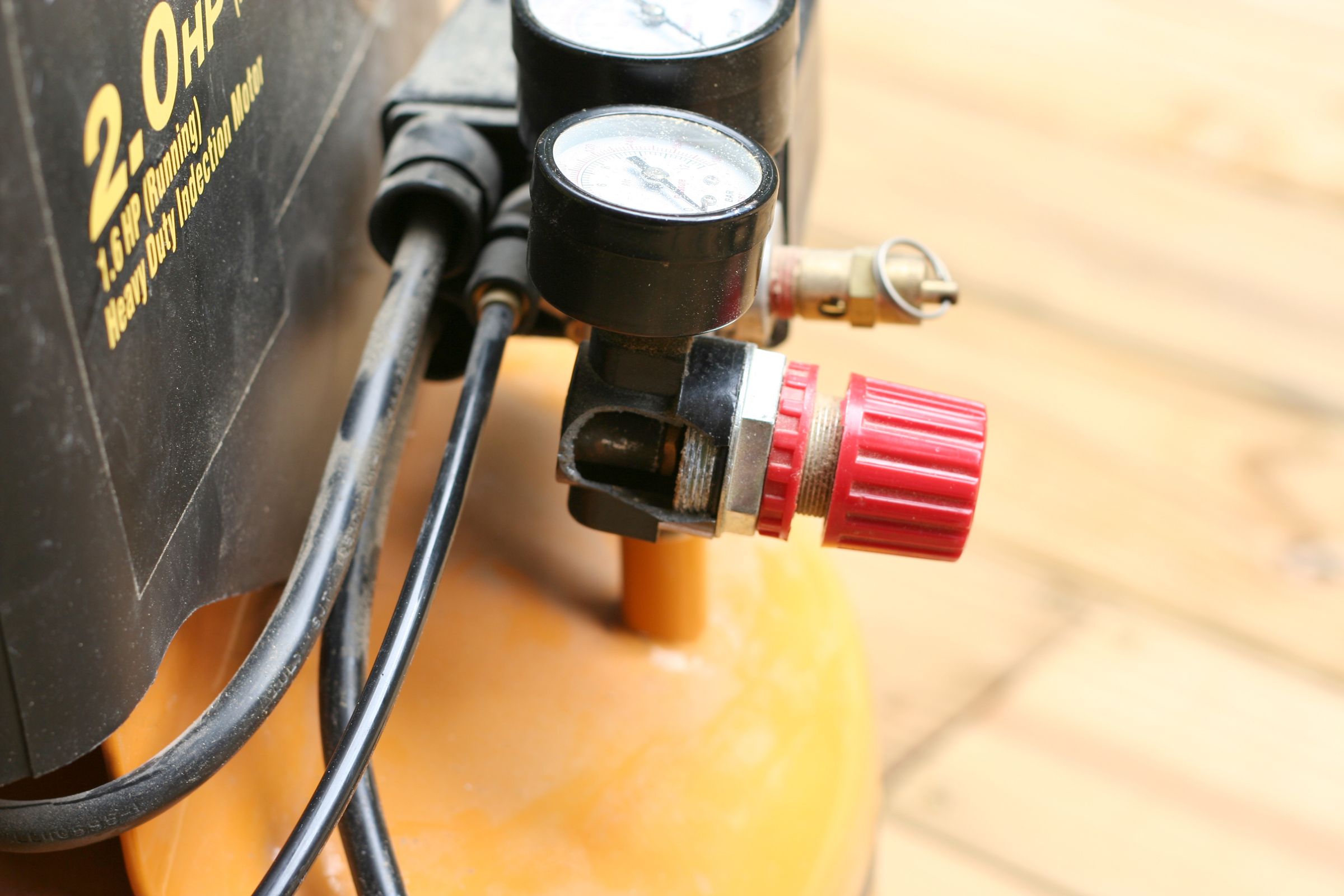 Replace the Regulator on a Pancake Air Compressor 5 Steps (with