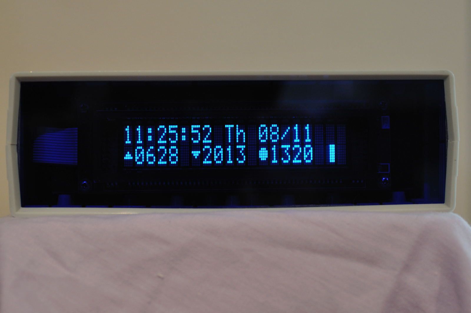 DIY guide for Solar-Oriented, Arduino-Powered Clock with step-by-step instructions