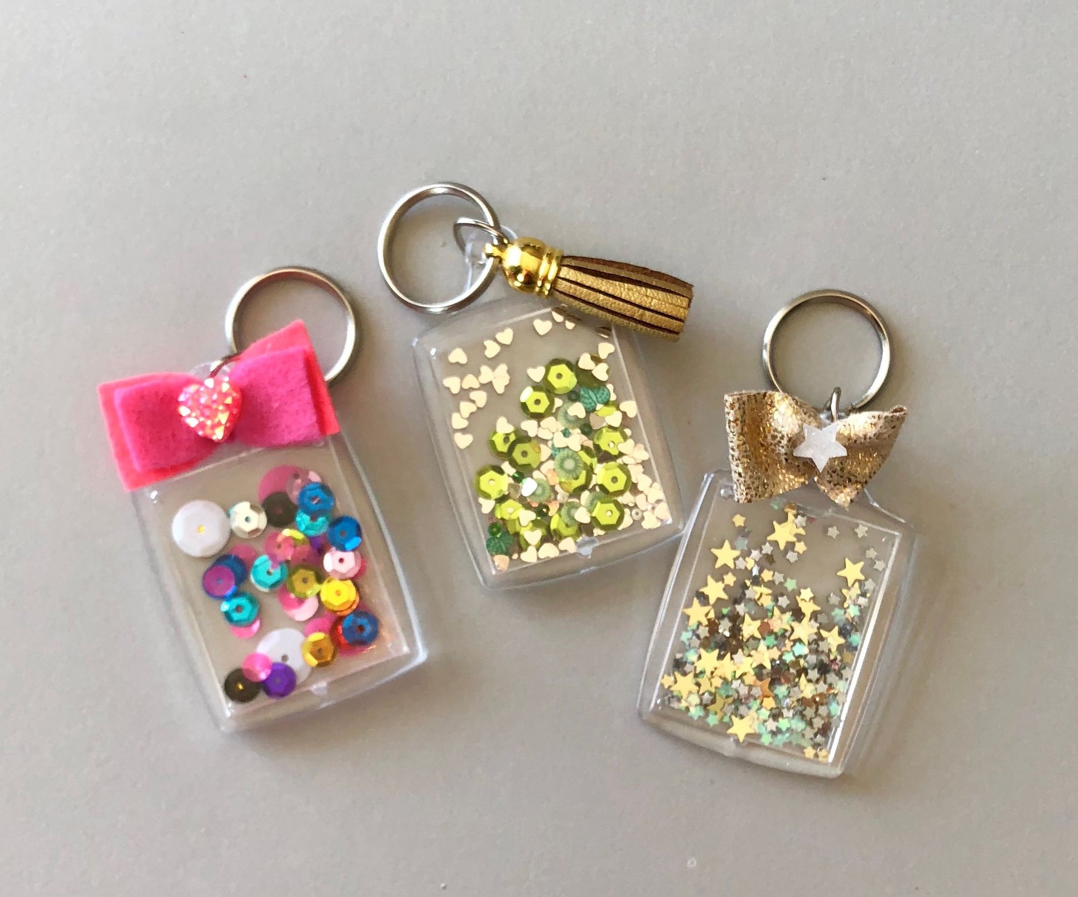 diy-confetti-keychain-4-steps-instructables