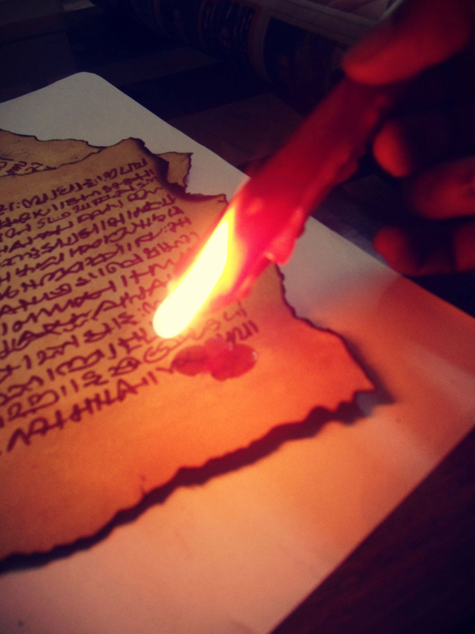 Fake Egyptian Papyrus/ Palmleaf Manuscript. 10 Steps Instructables