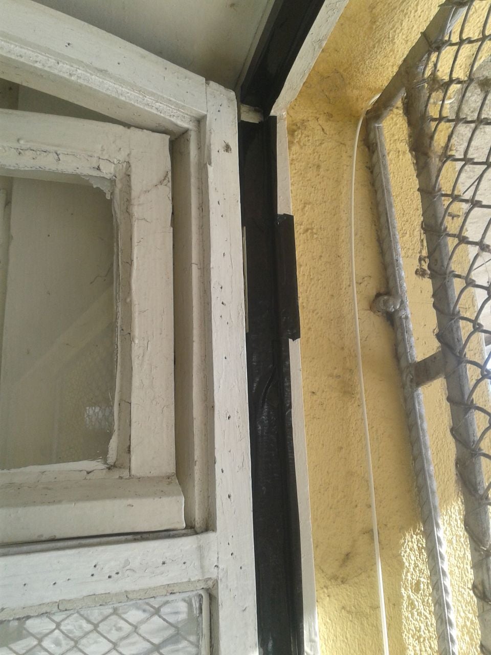 Duct Tape Window Insulation 4 Steps (with Pictures) Instructables