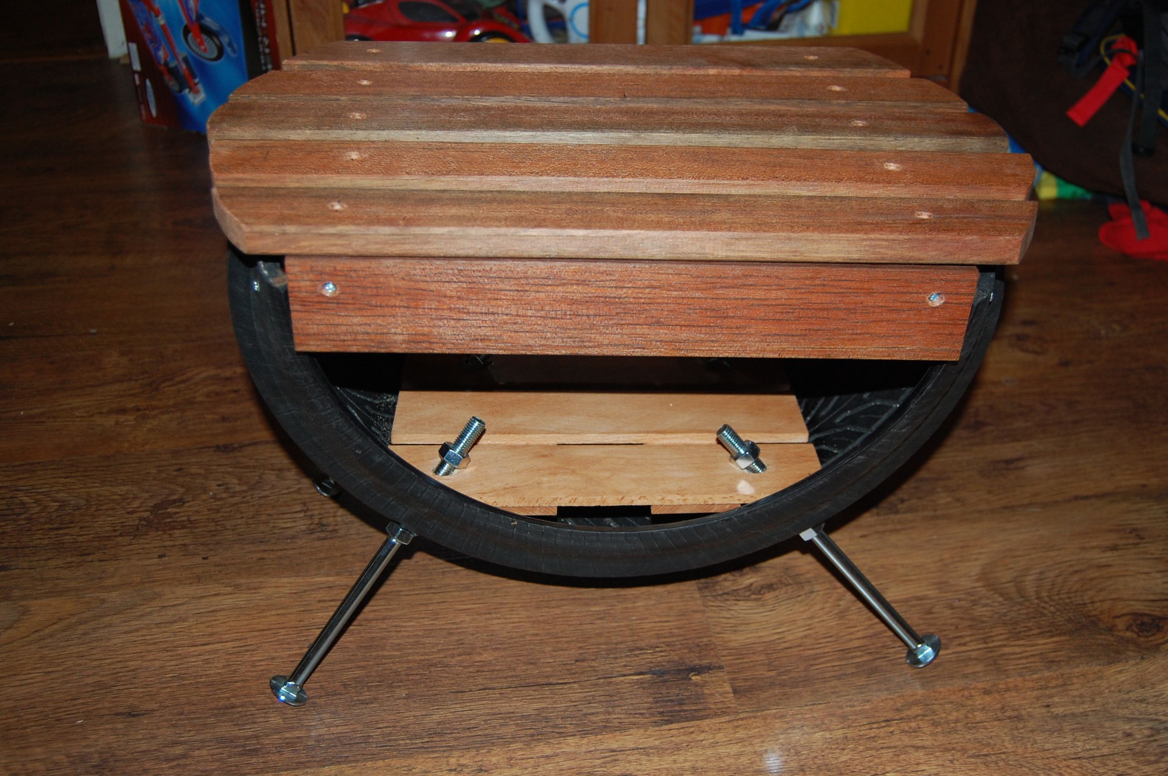 Outside Table From a Car Tyre (tire) 5 Steps (with Pictures) Instructables