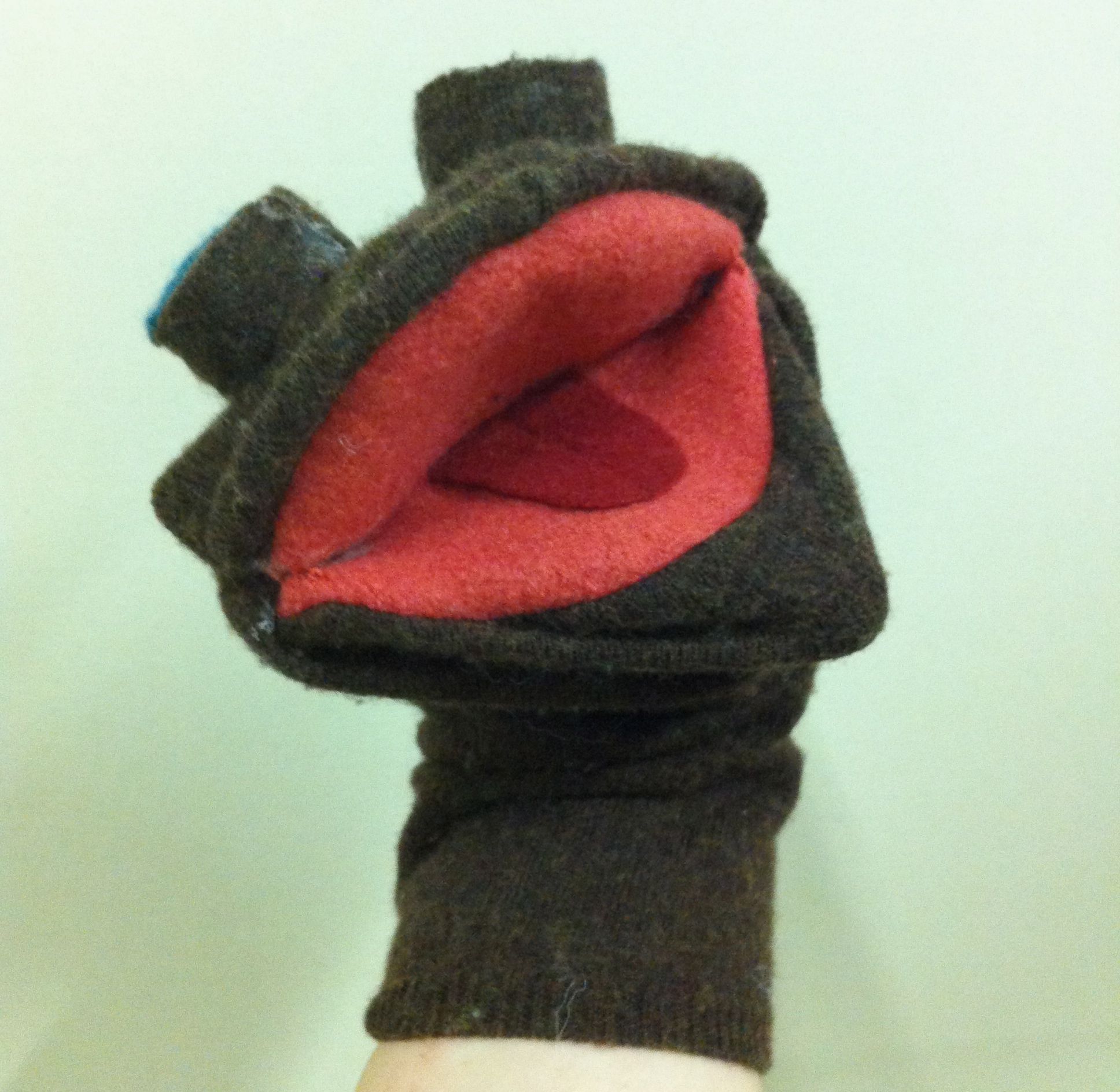 Simple Sweater Puppet 6 Steps Instructables