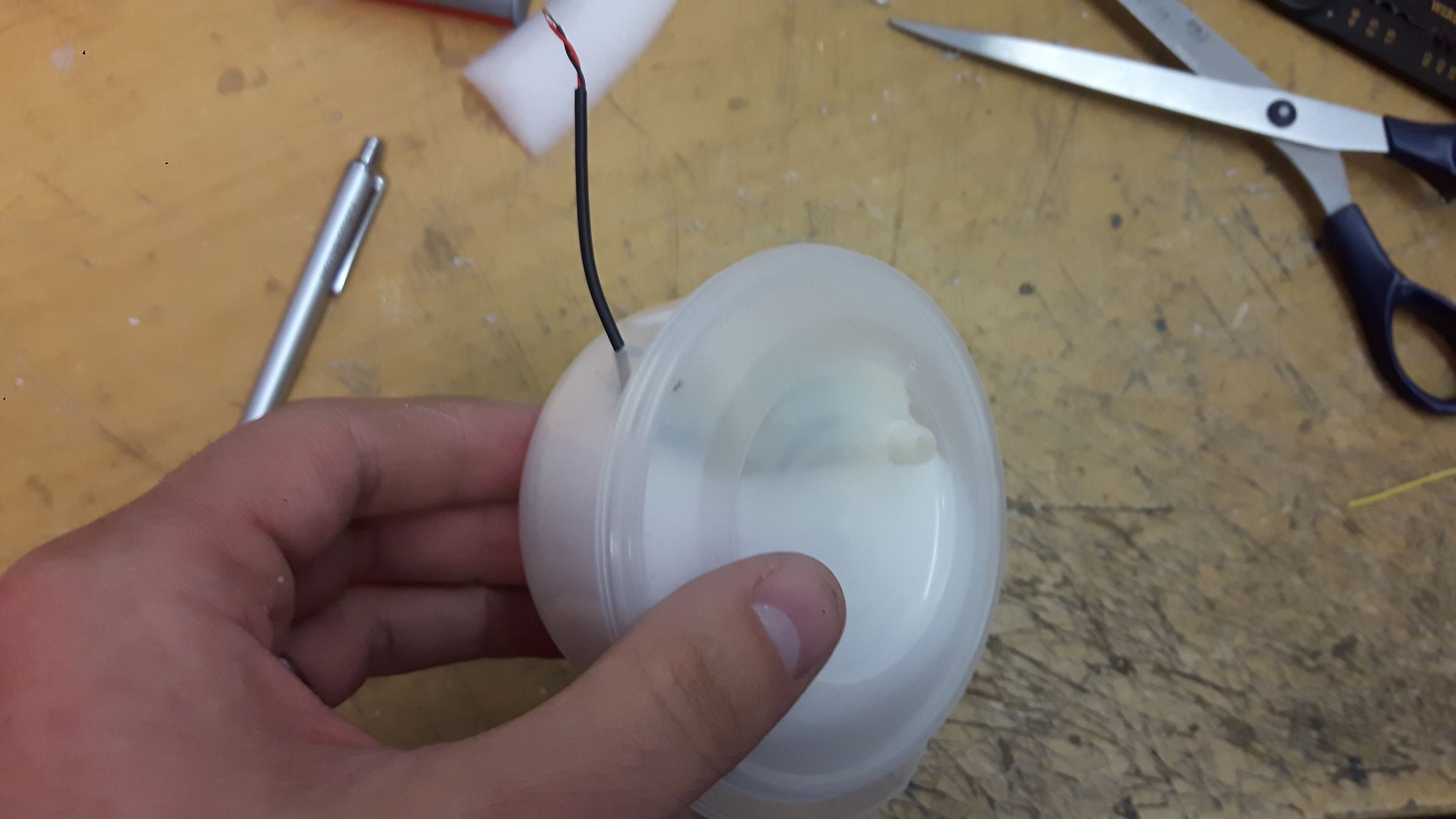 Battery Operated Fish Tank Pump/Filter 7 Steps Instructables