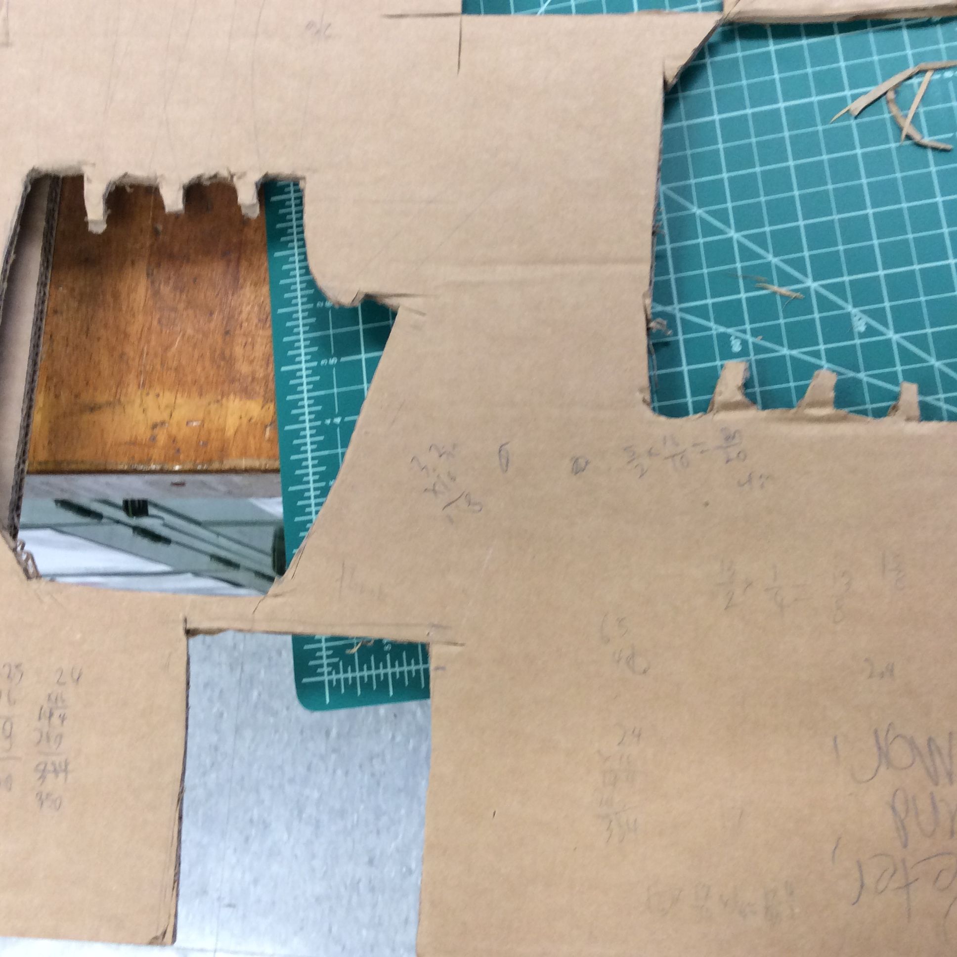 Detailed Cardboard Hand 4 Steps Instructables