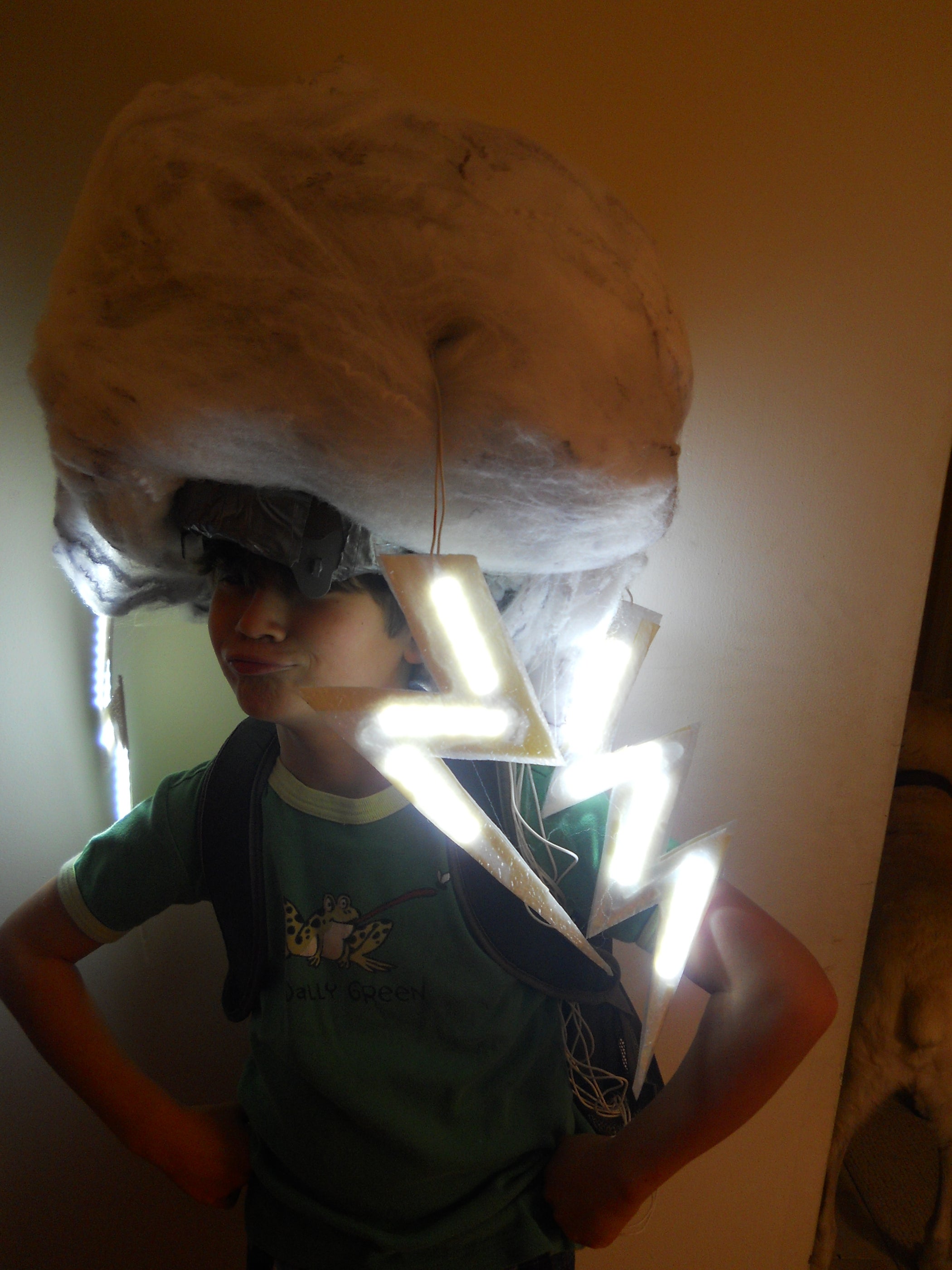 Thunder Cloud With Lightning Bolts 4 Steps (with Pictures