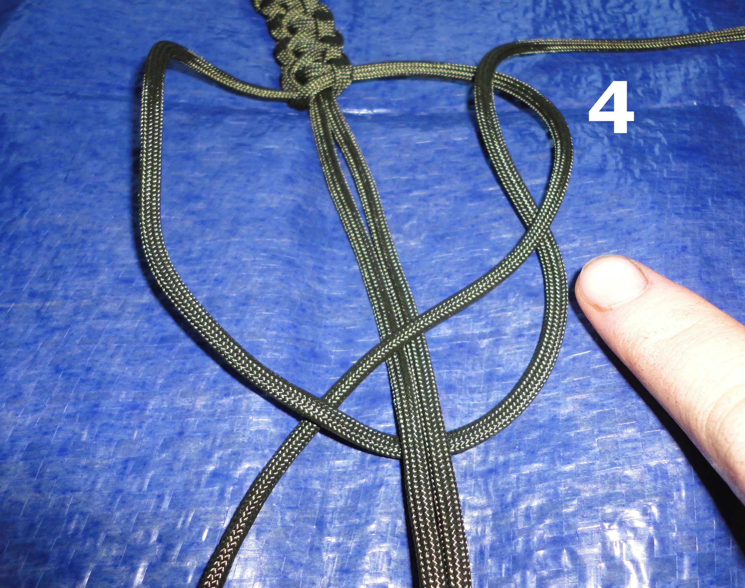 Super Easy Paracord Bracelet 6 Steps Instructables