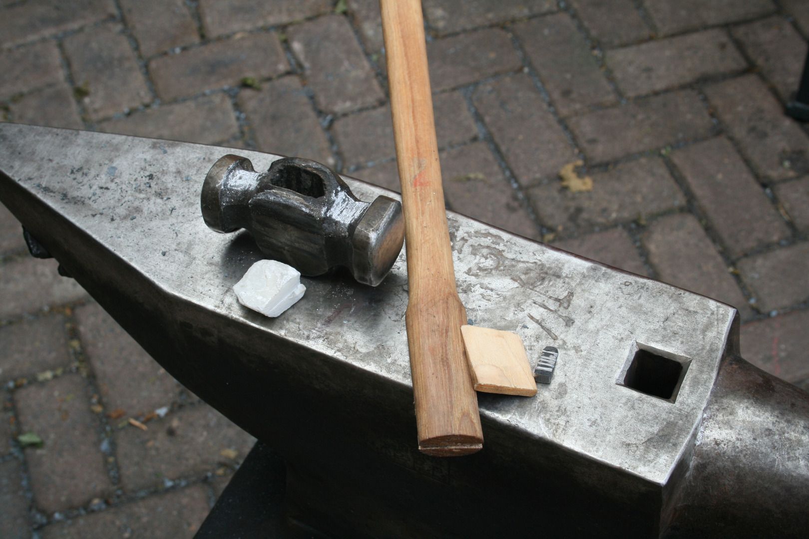 Replacing a Handle on a Hammer 7 Steps (with Pictures) Instructables