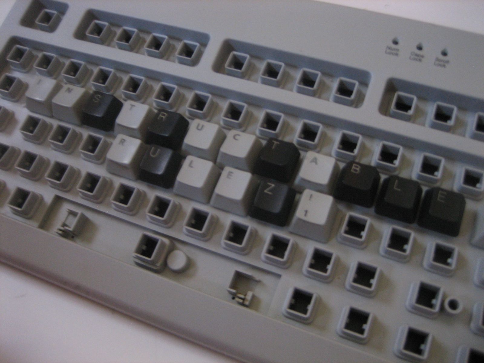 DIY guide for Keyboard Message Board with step-by-step instructions