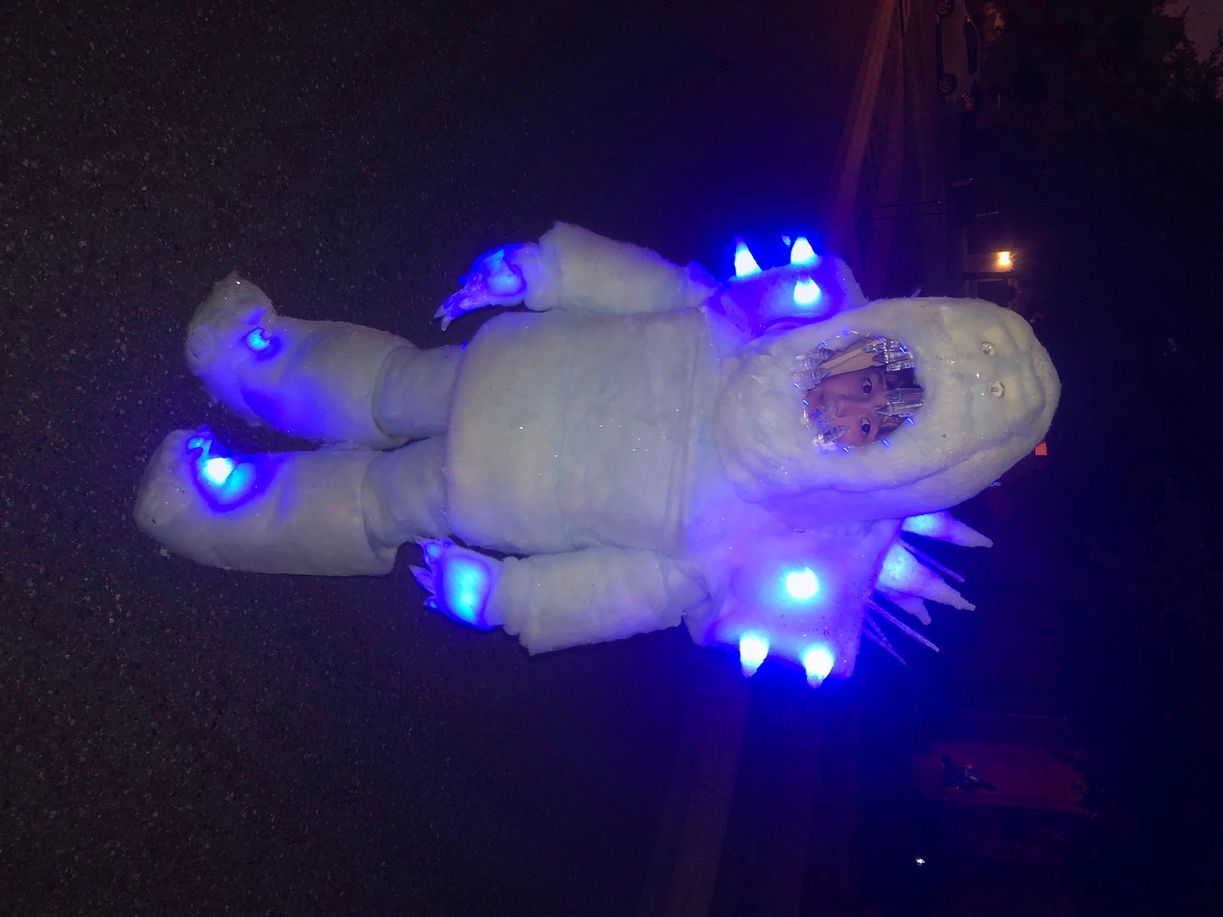 DIY Frozen’s Marshmallow Snow Monster Costume 5 Steps Instructables