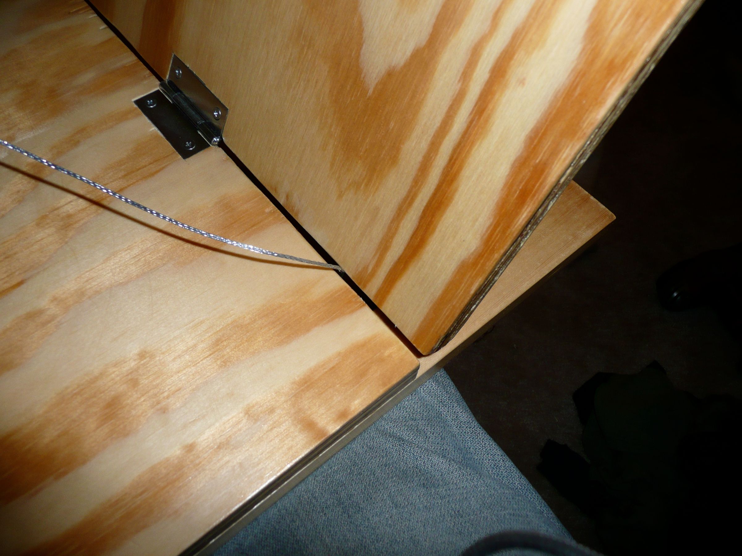 Collapsible Desk 13 Steps Instructables