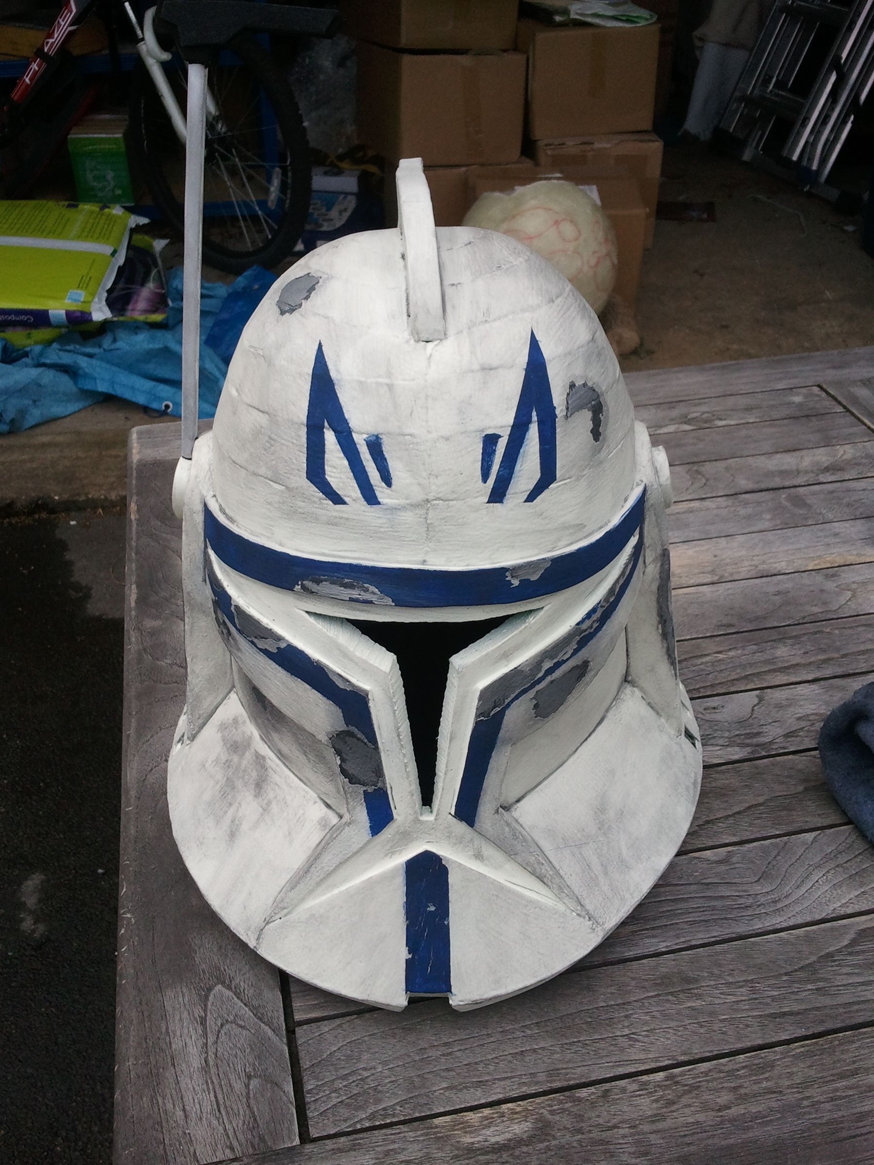 How to Paint a Battle Damaged Clone Helmet