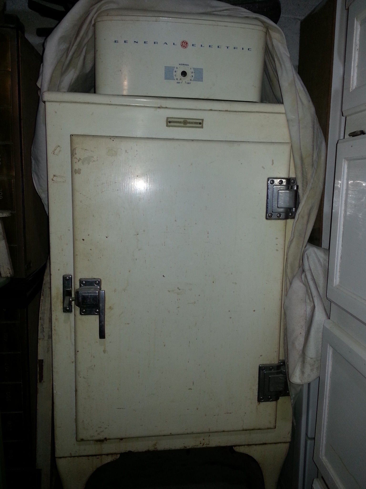 Frigador Turn an Old Refrigerator Into a Humidor 3 Steps Instructables