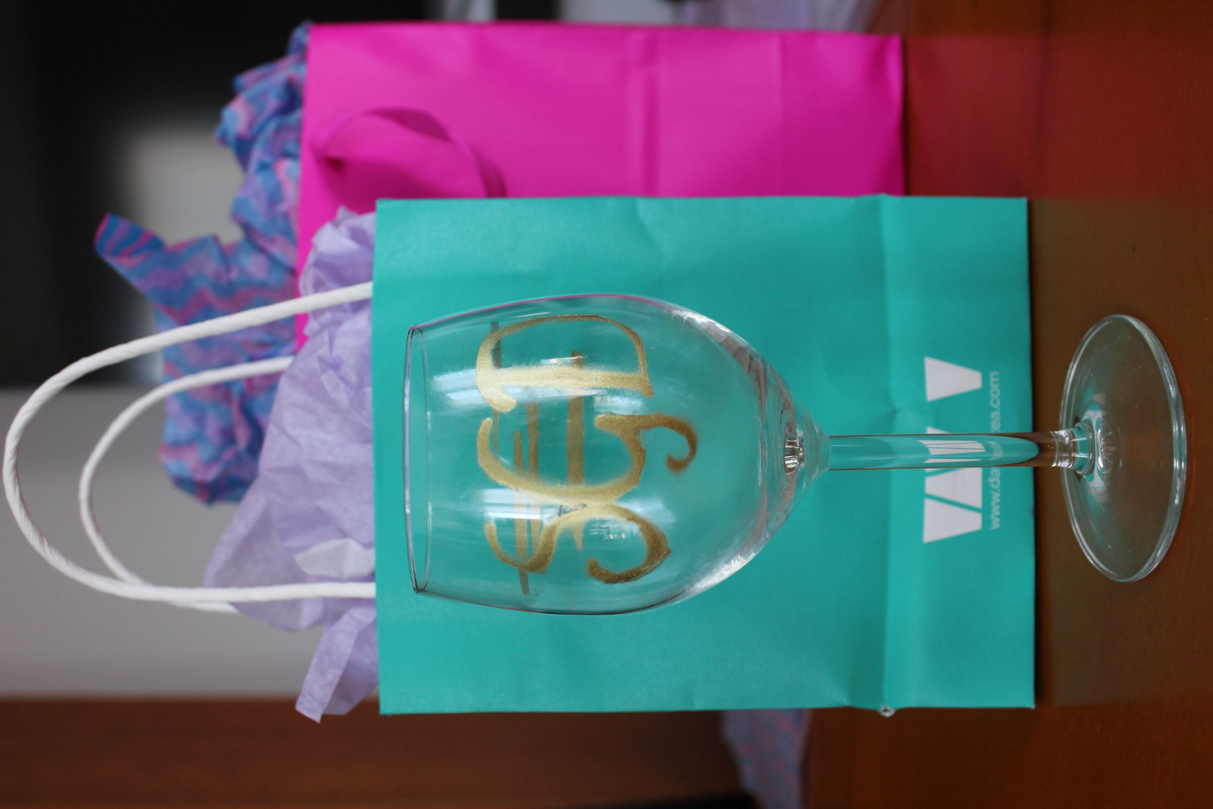 DIY Tuned and Monogrammed Wine Glass 7 Steps (with Pictures