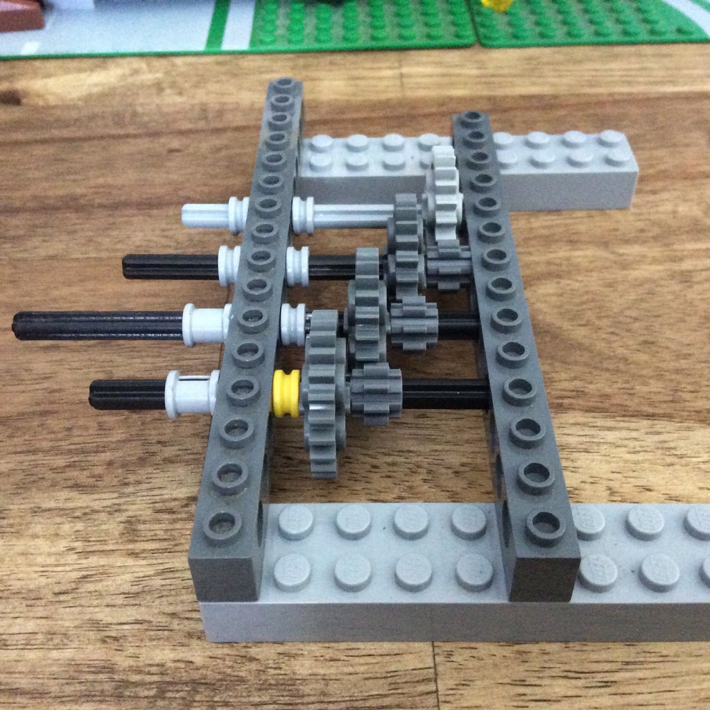 How To Make An Easy Customisable Lego Transmission Part 1 : 4 Steps -  Instructables