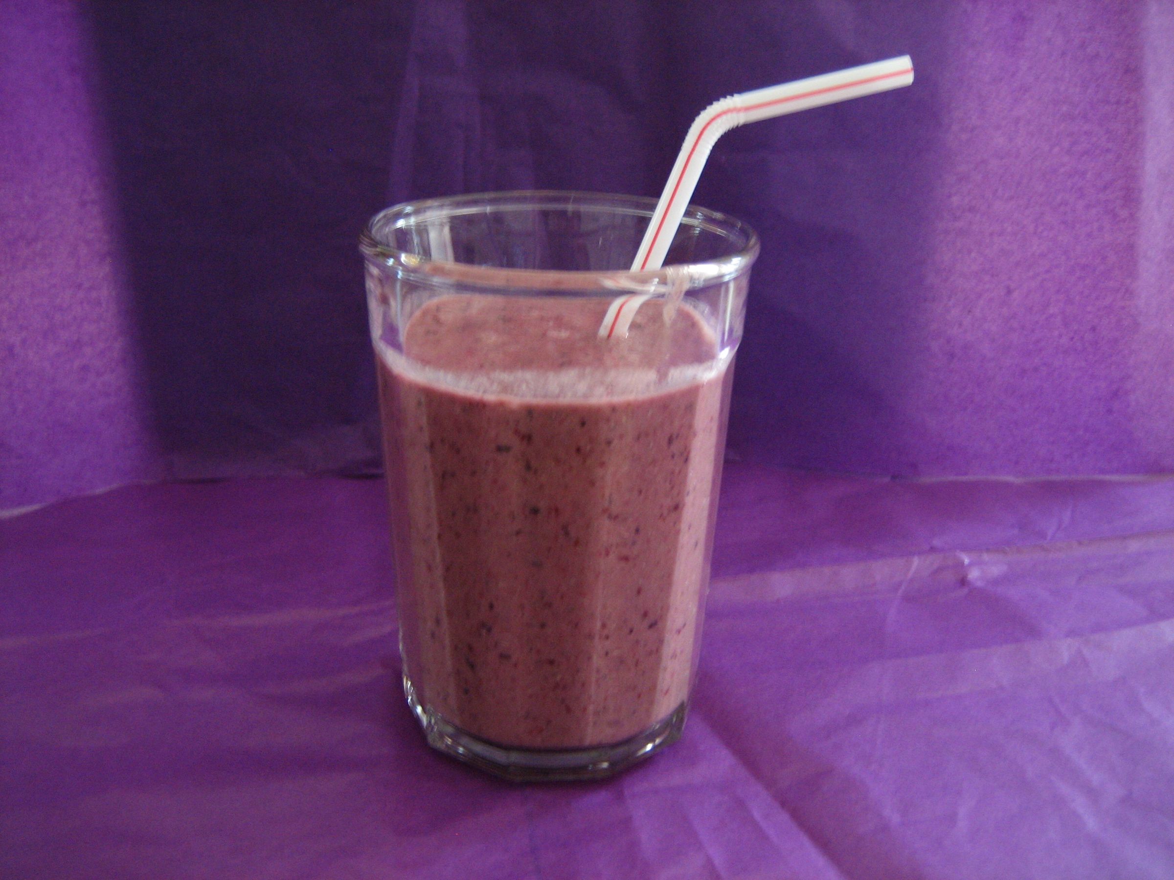 DIY Fast and Easy Fruit Smoothie UPDATED
