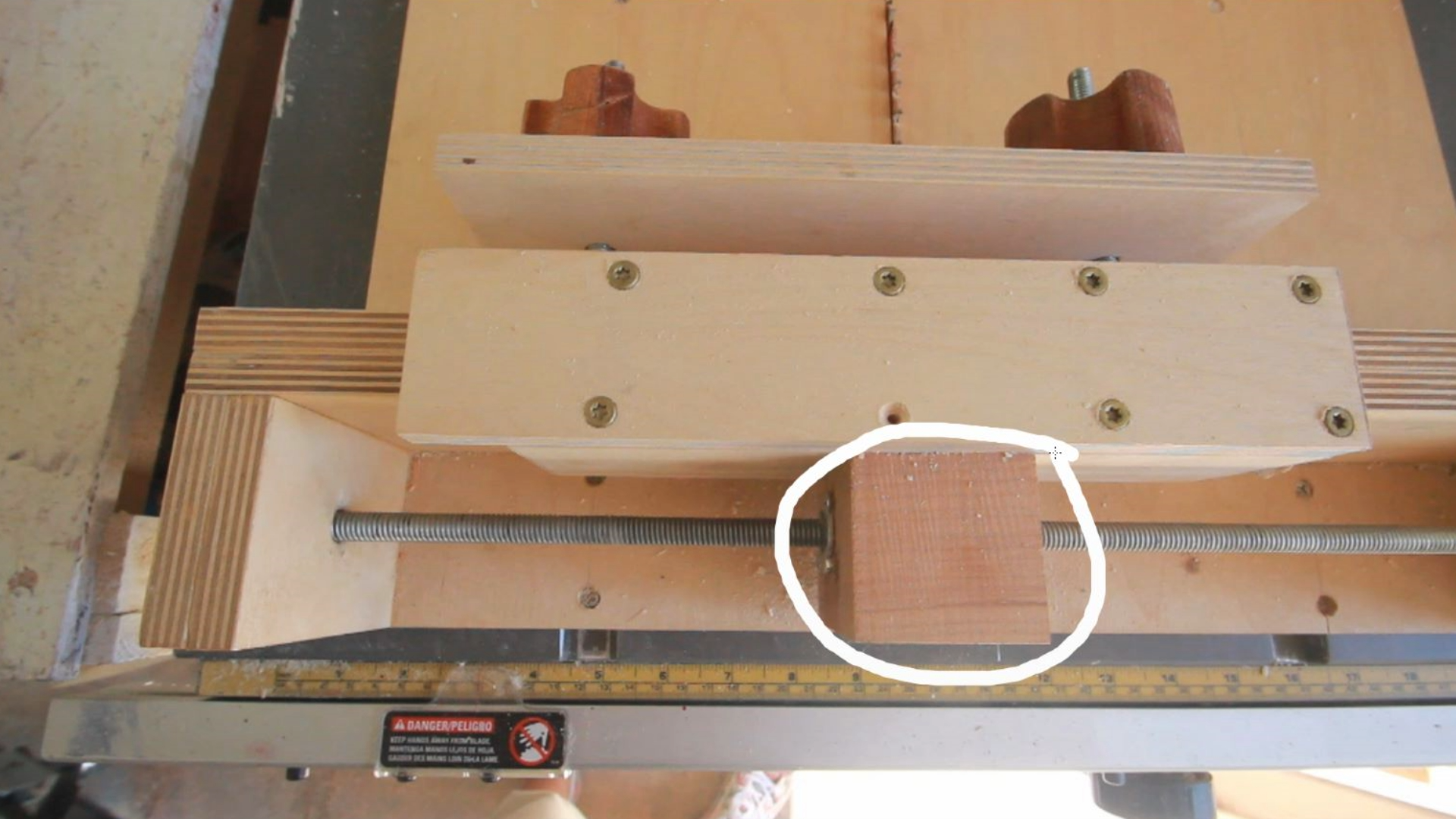 How to Build a Variable Box Joint Jig 11 Steps (with Pictures