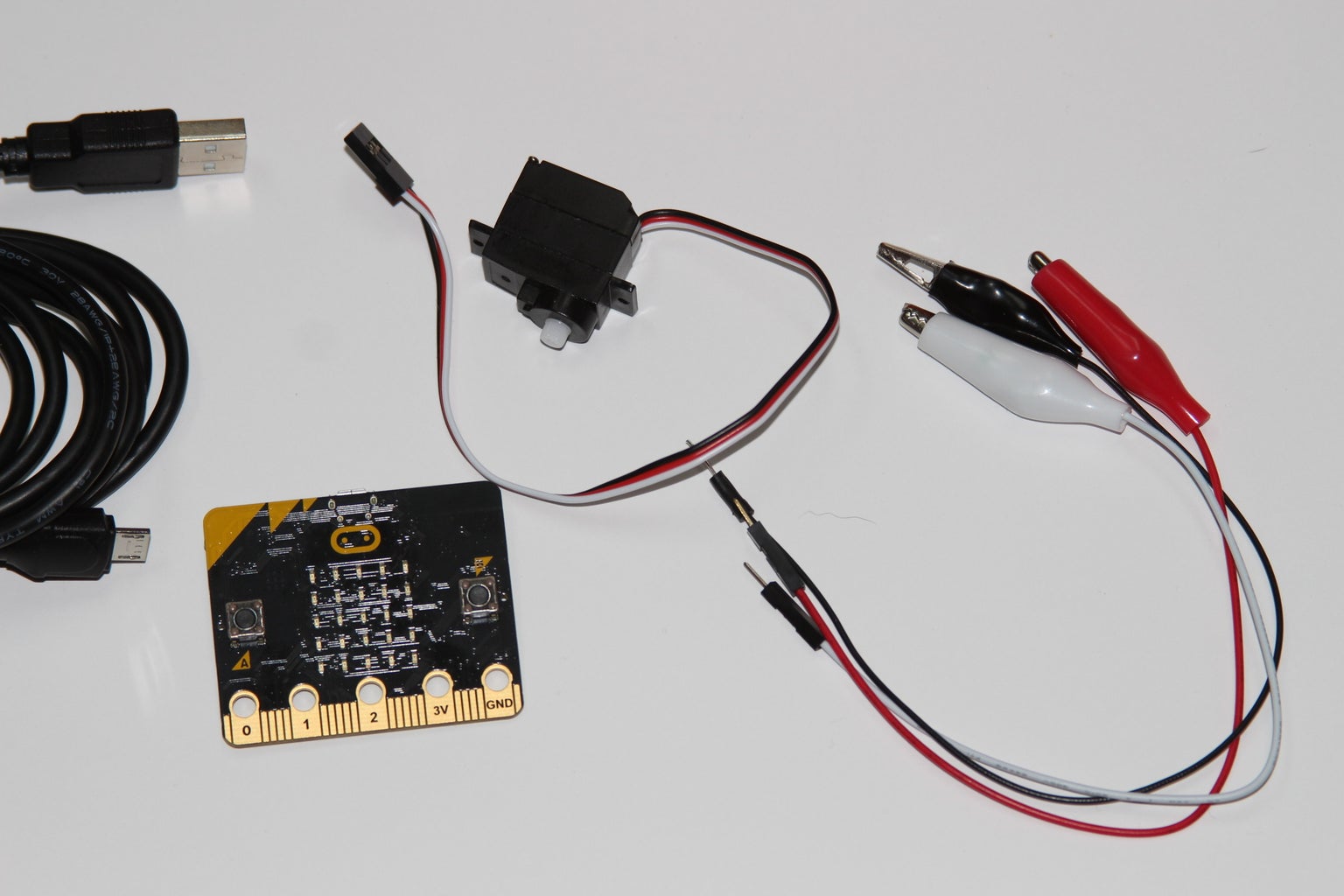 Run a Mini Servo With Micro:bit : 5 Steps Circuit Diagram