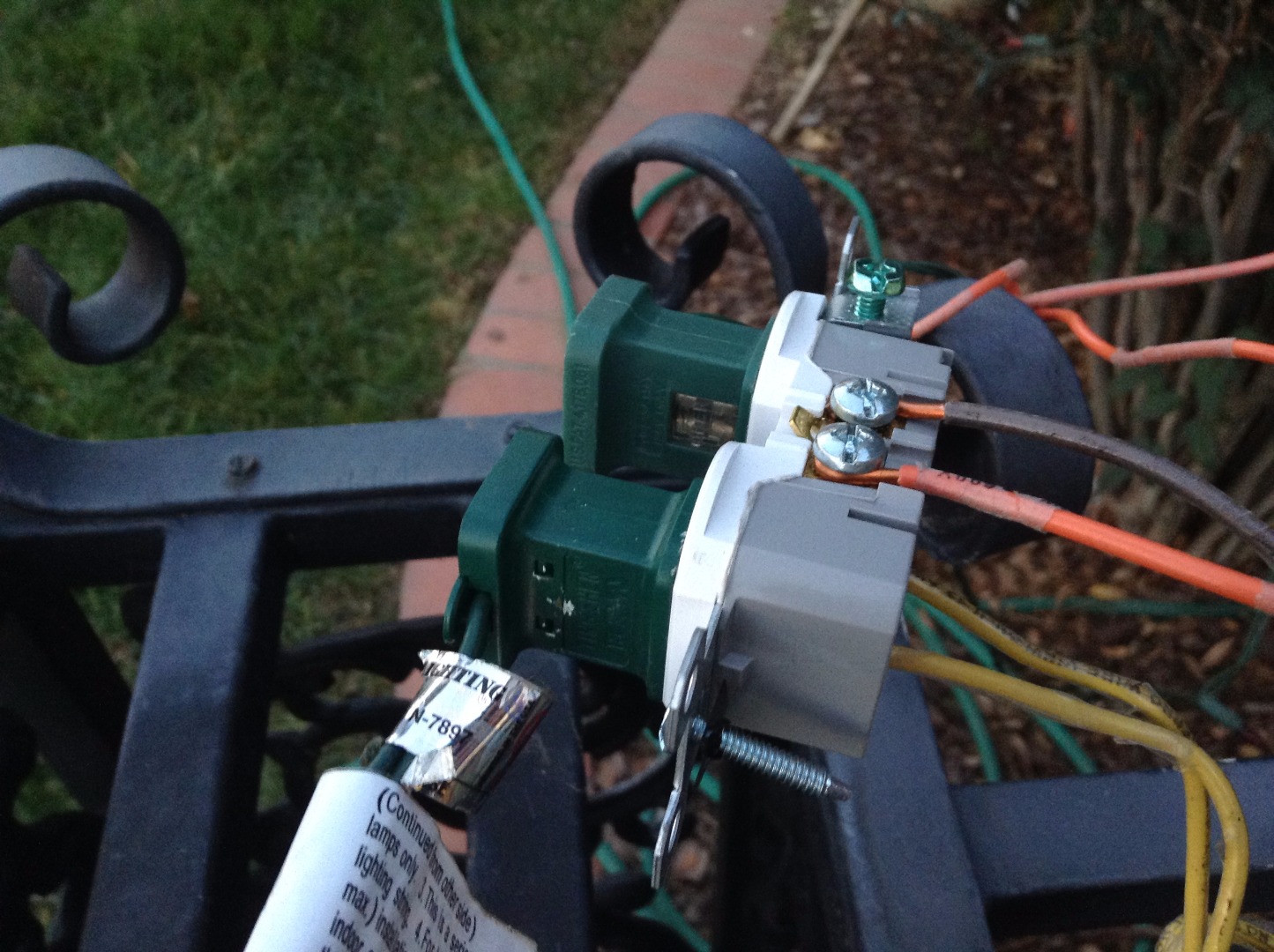 Musically Synchronized Christmas Lights 9 Steps (with Pictures