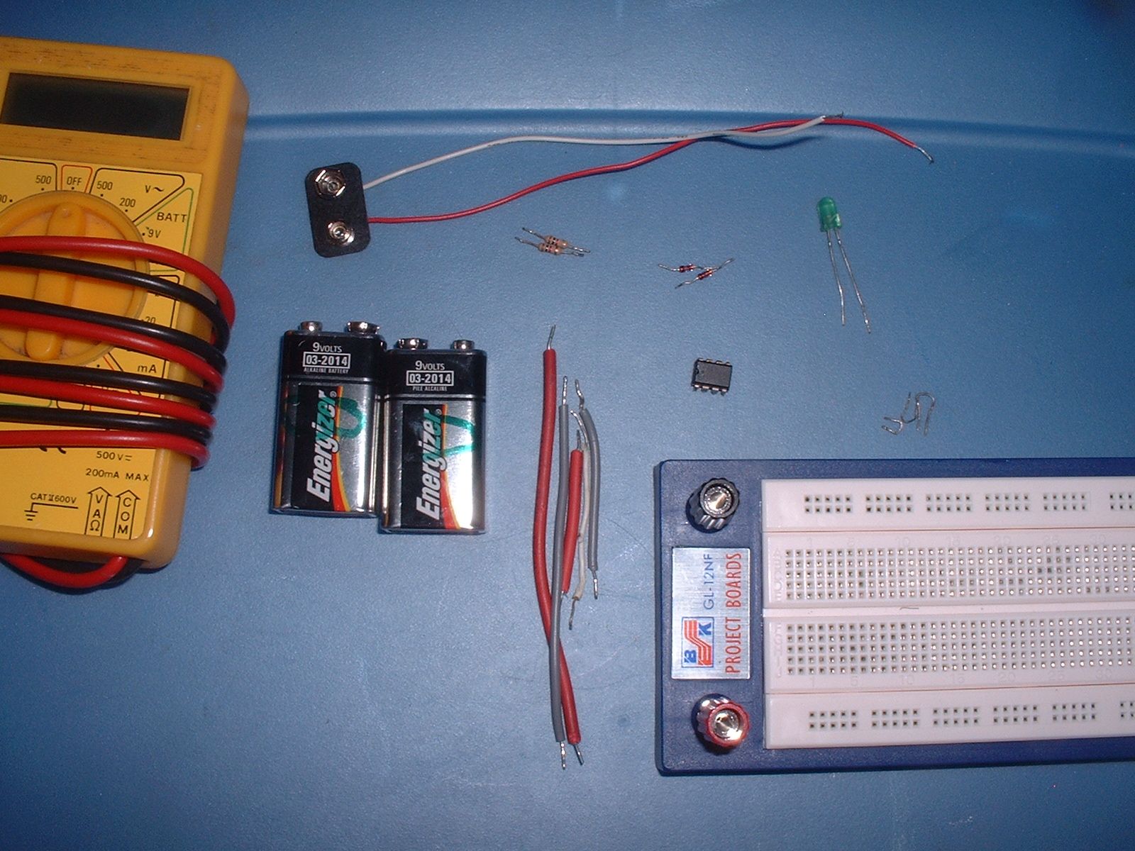Voltage Controlled Switch 5 Steps Instructables