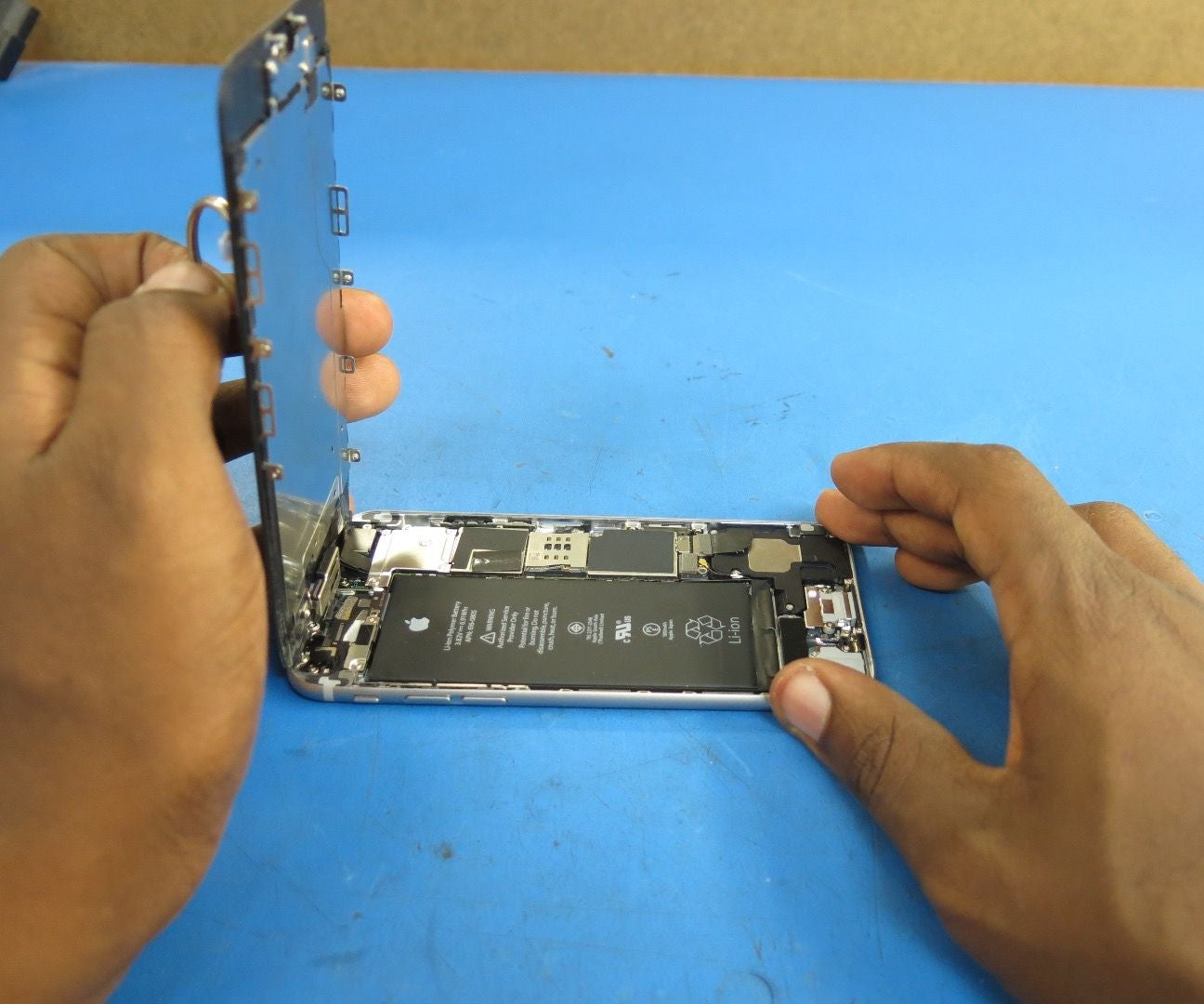 IPhone 6 Screen Replacement : 30 Steps - Instructables