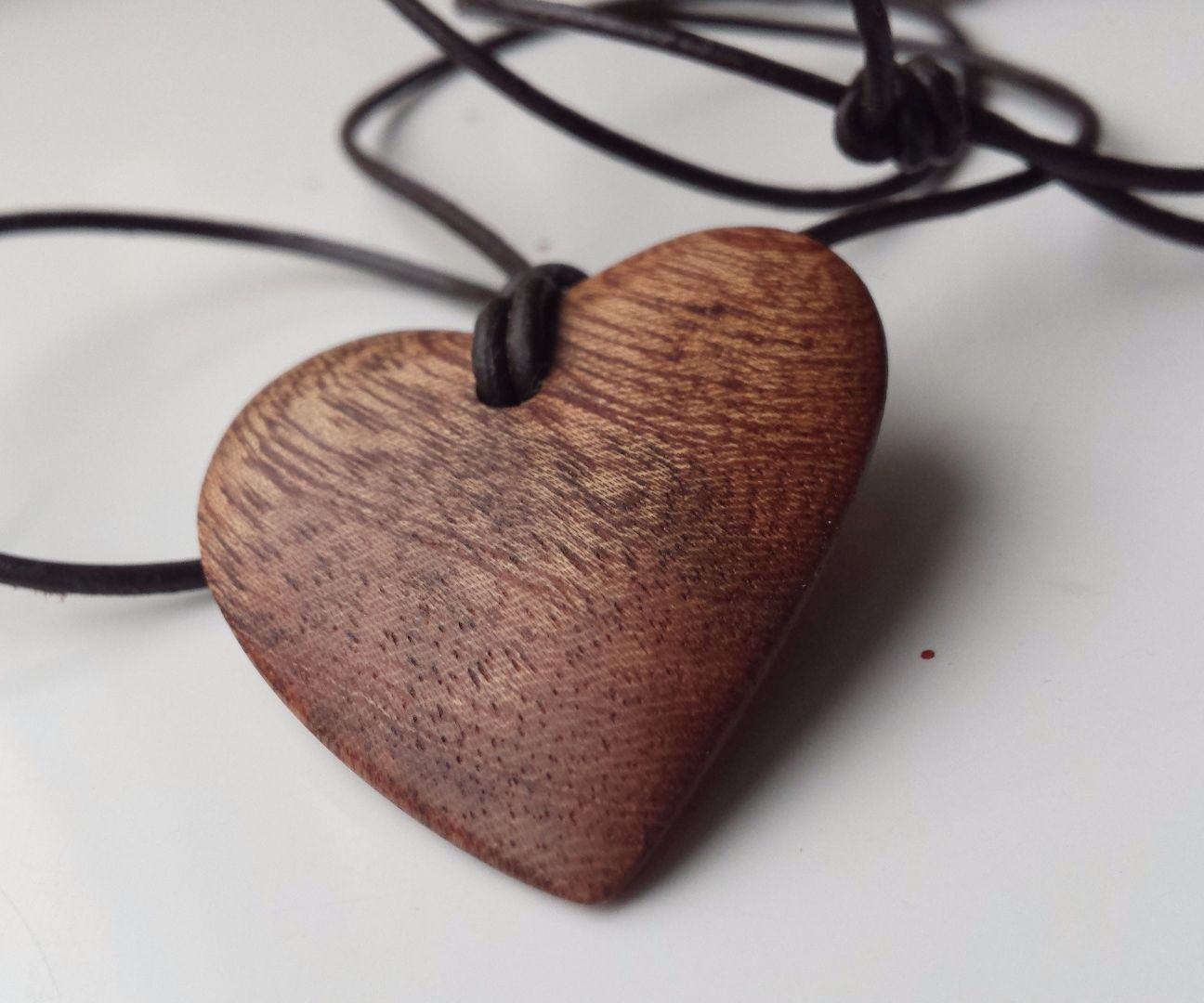 Wooden Heart Pendant 12 Steps (with Pictures