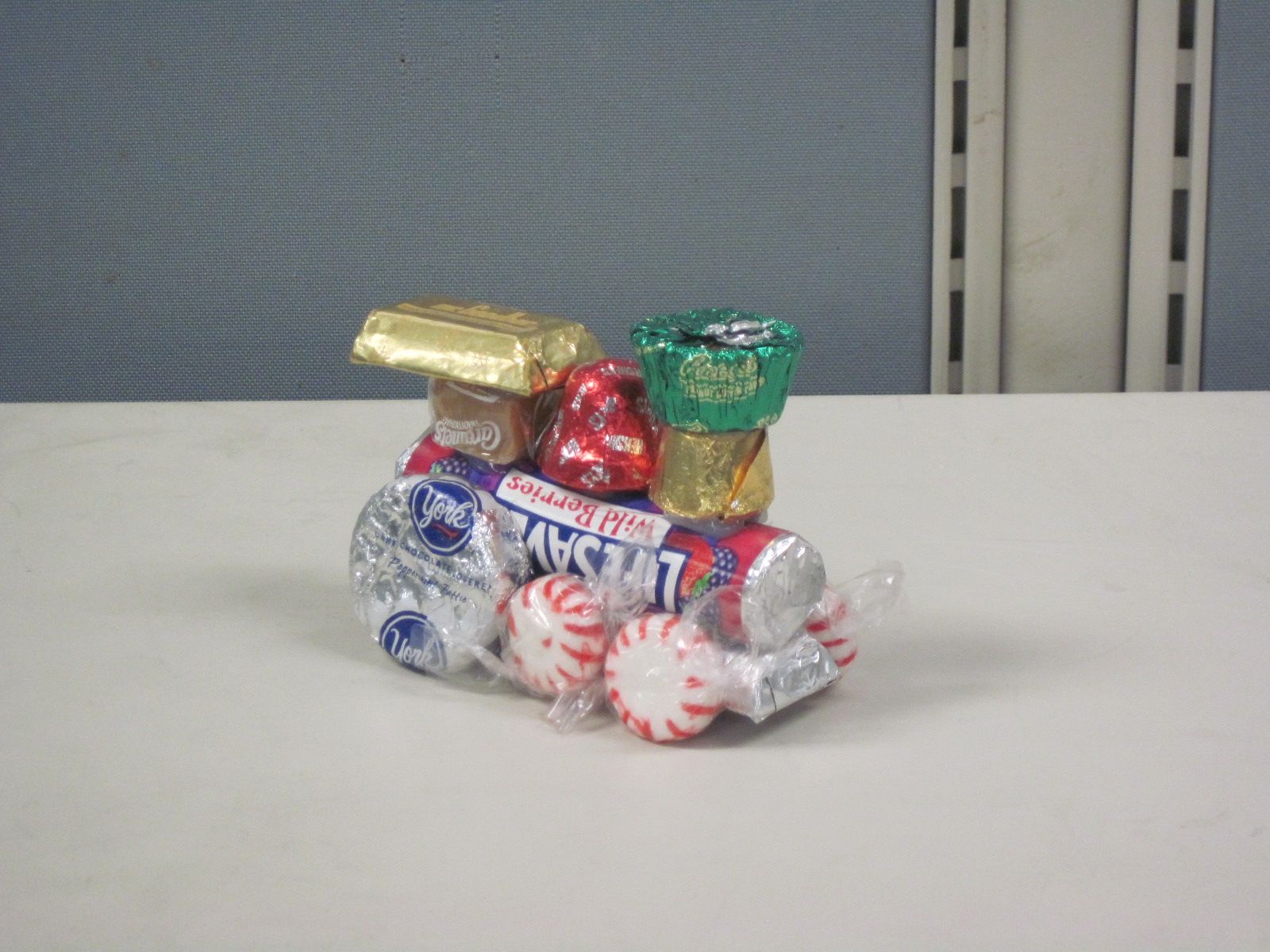 Candy Train 9 Steps Instructables