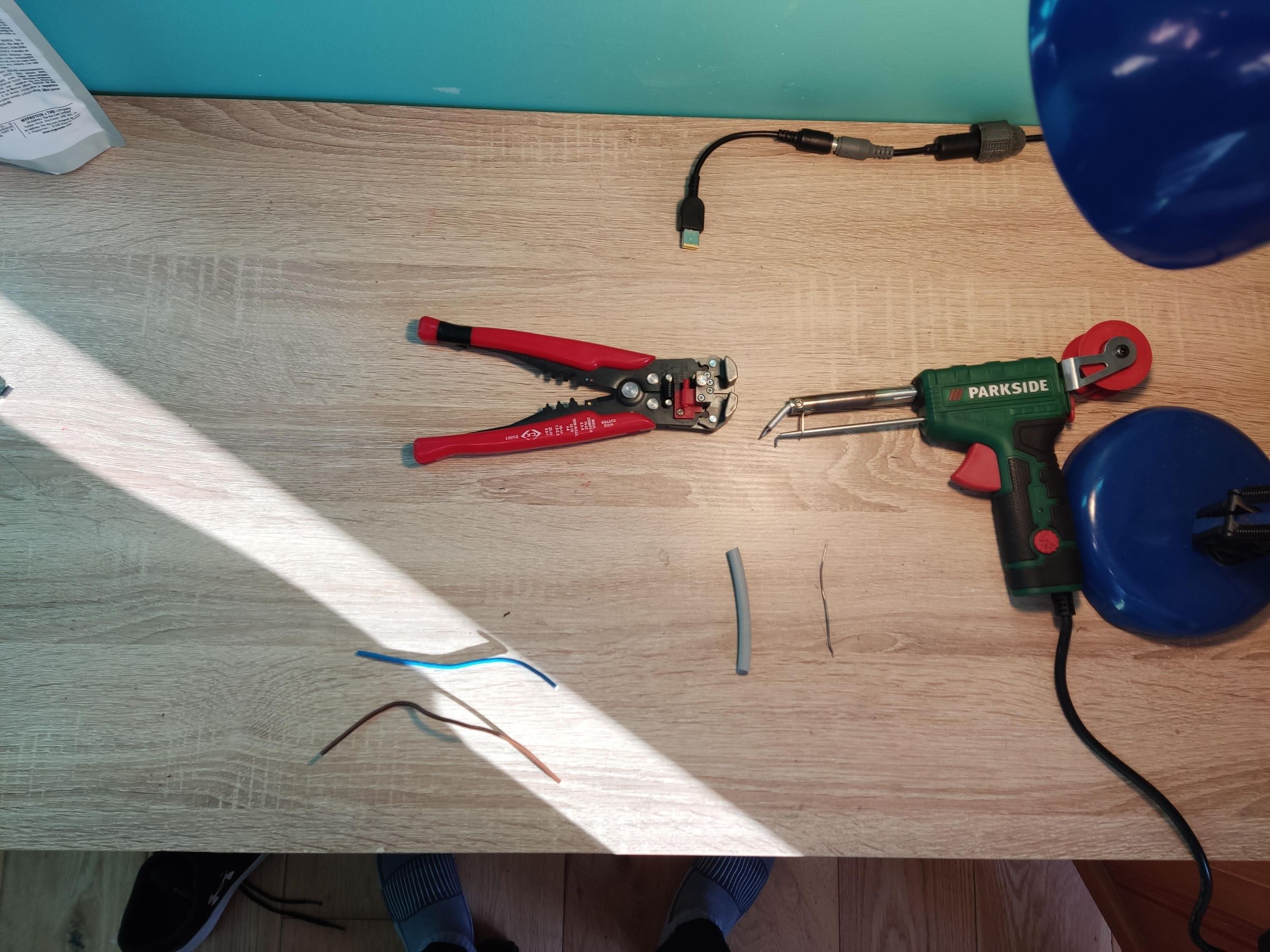 How to Solder Two Wires Together. 3 Steps Instructables