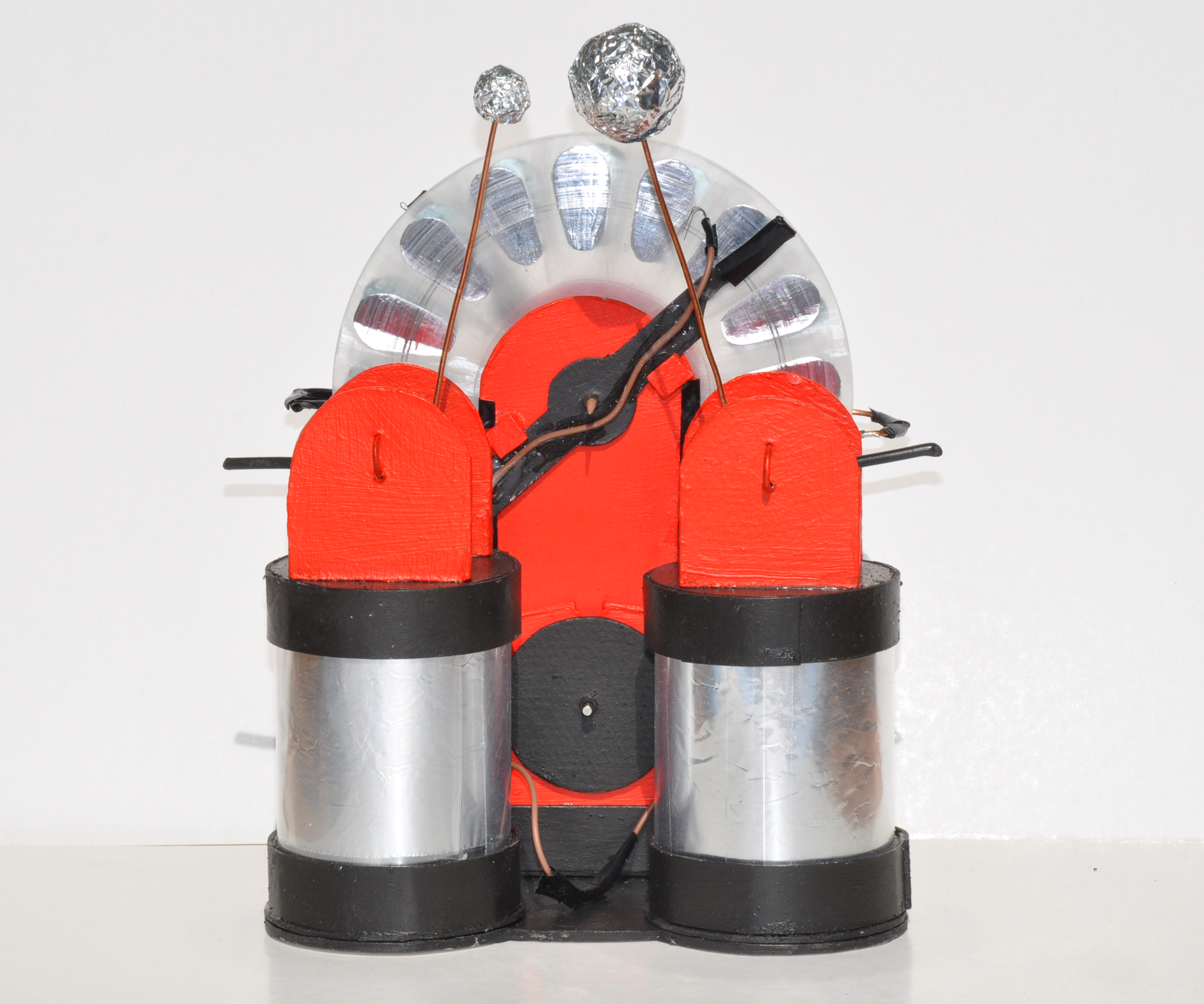 Small Wimshurst Generator From Cardboard and CDs