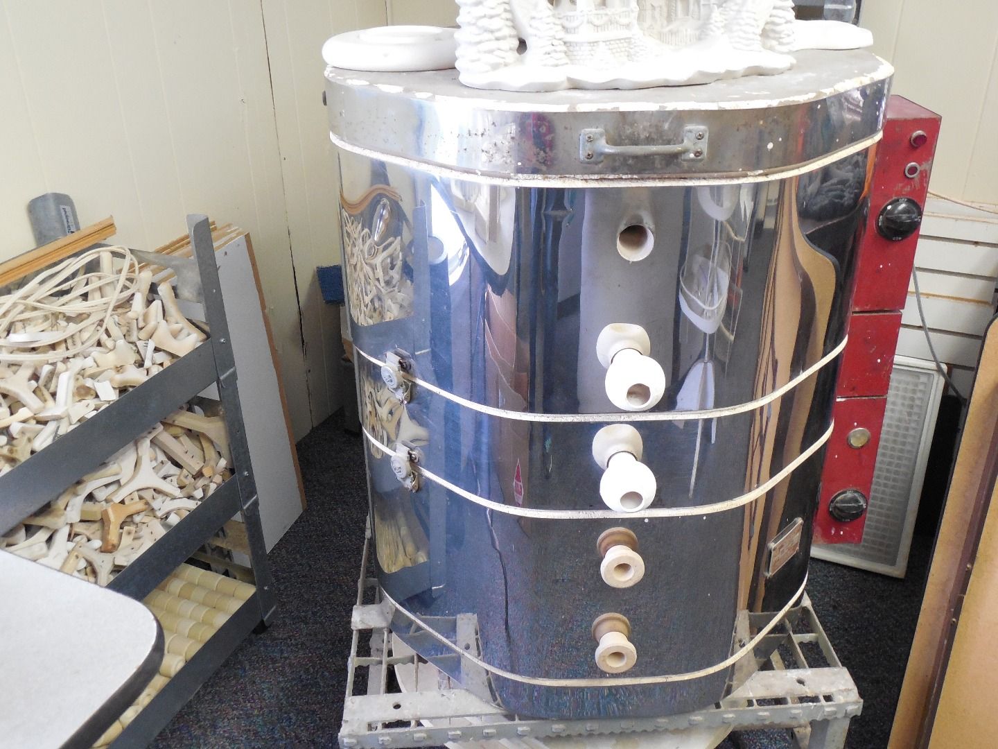 Vinegar Etching (The Instructables Robot in Clay) 7 Steps (with