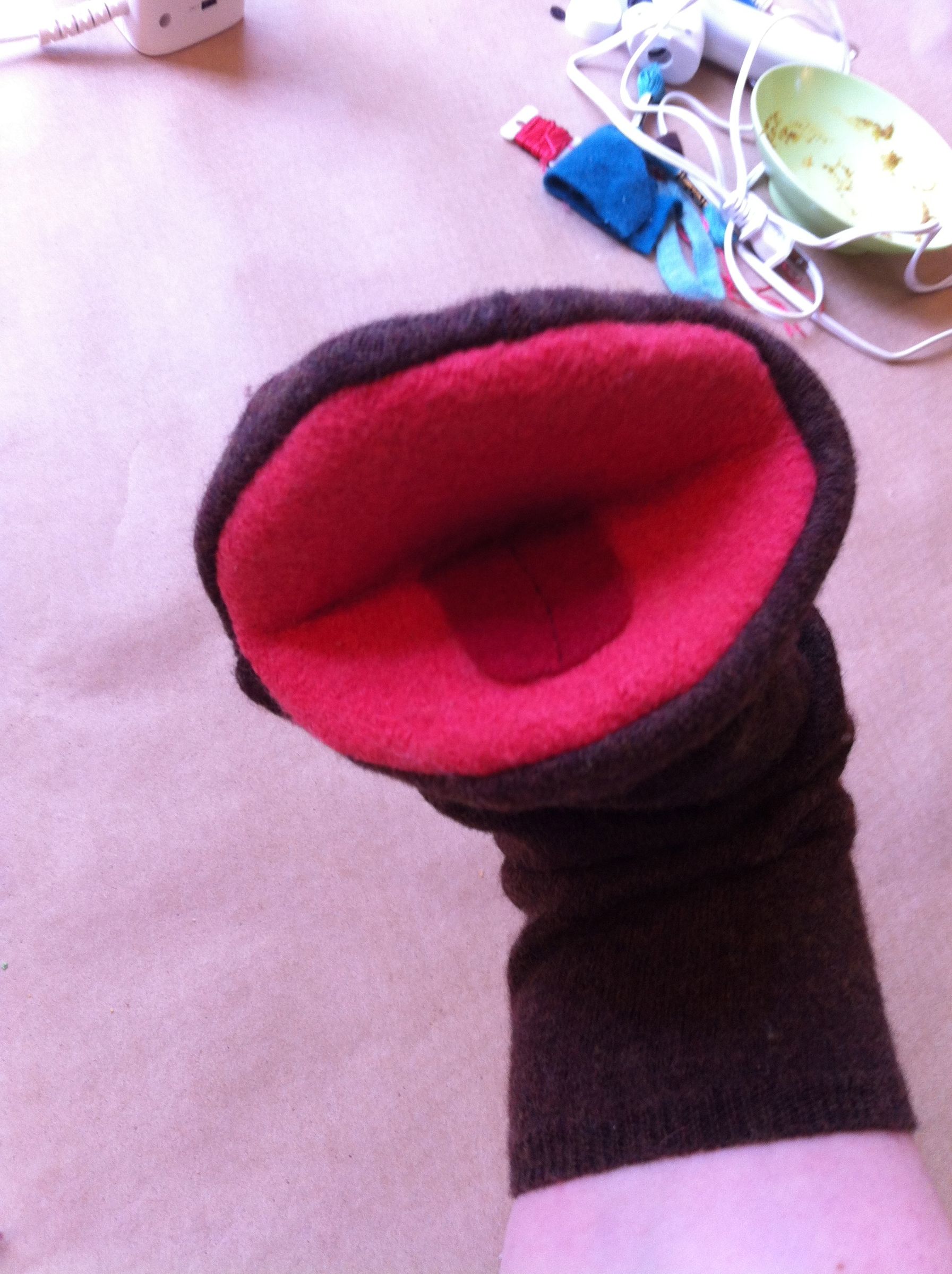 Simple Sweater Puppet 6 Steps Instructables