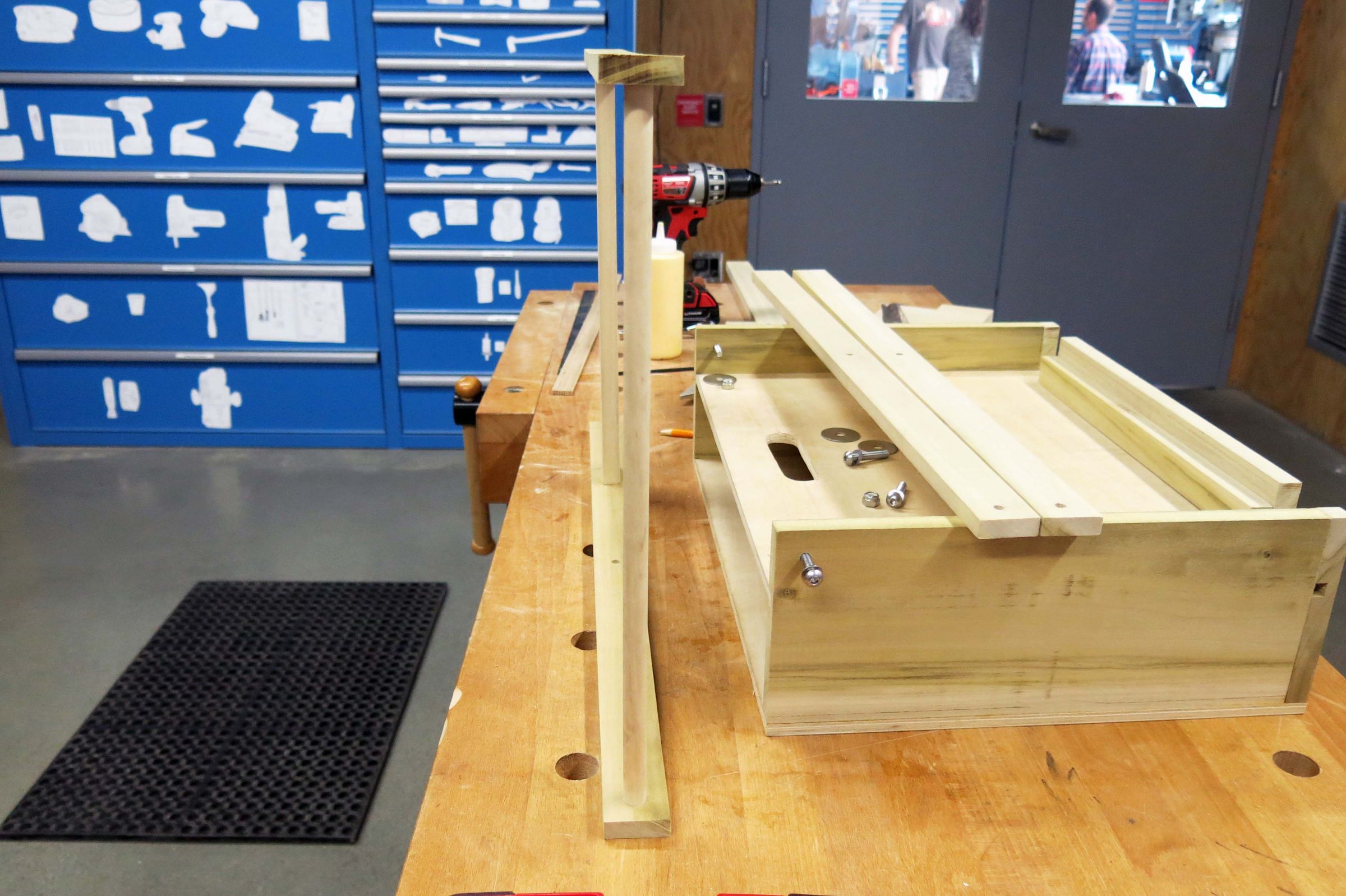 Work/Play TV Tray 8 Steps (with Pictures) Instructables