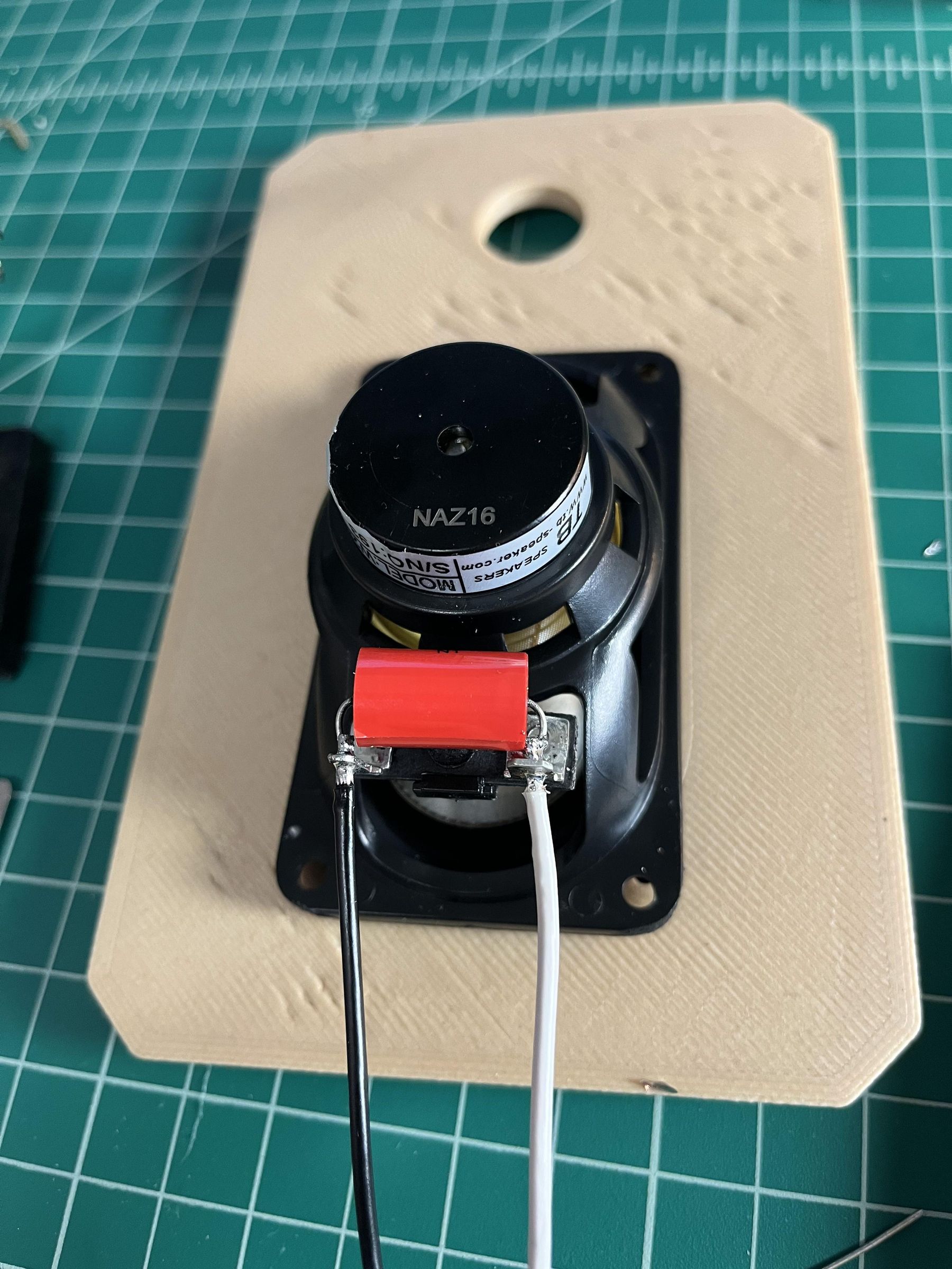 Design and Build *Truly* HiFi Desktop Speakers Using Concrete and 3D