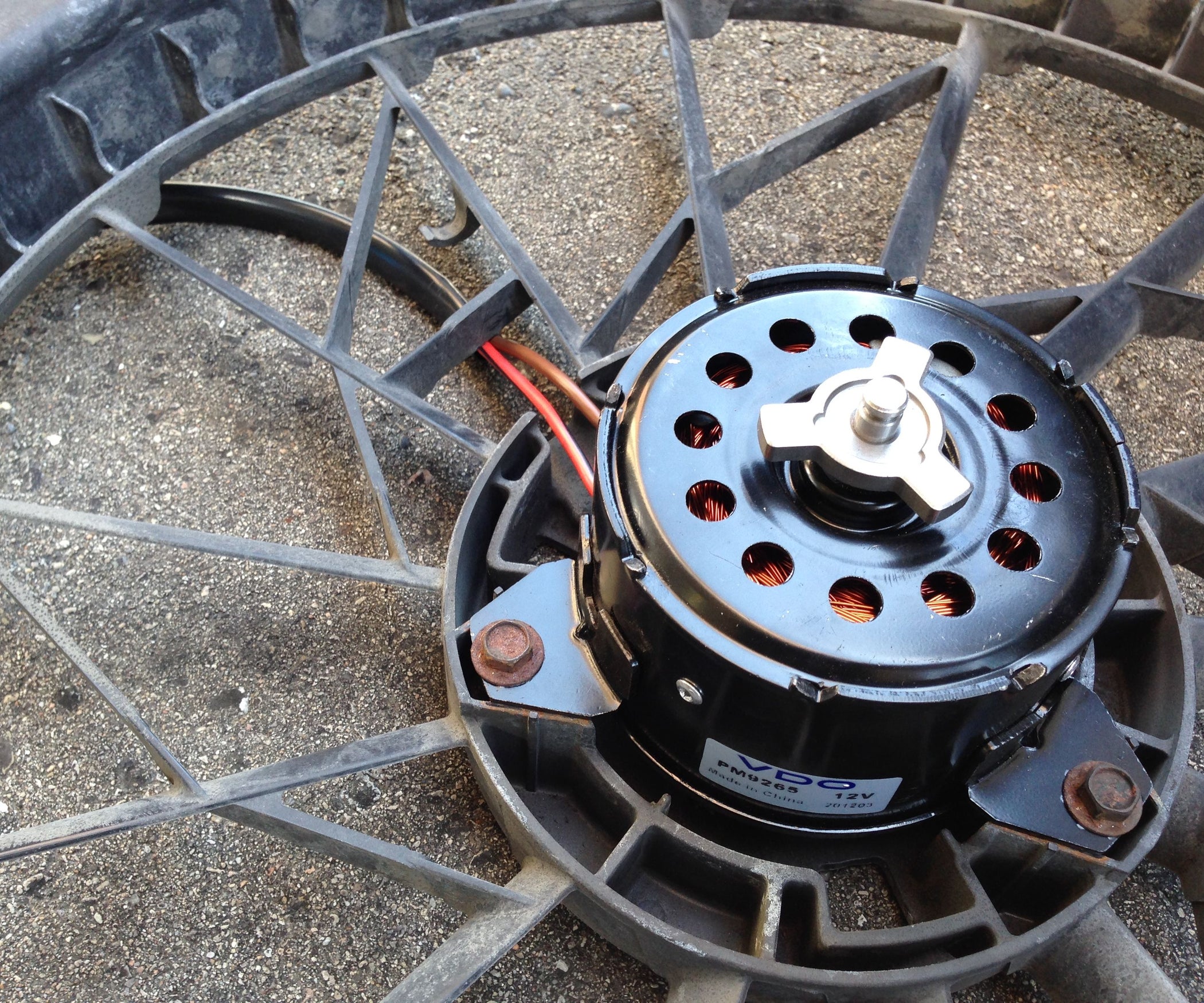 15 Minutes Jeep Liberty Cooling Fan Motor Replacement 5 Steps