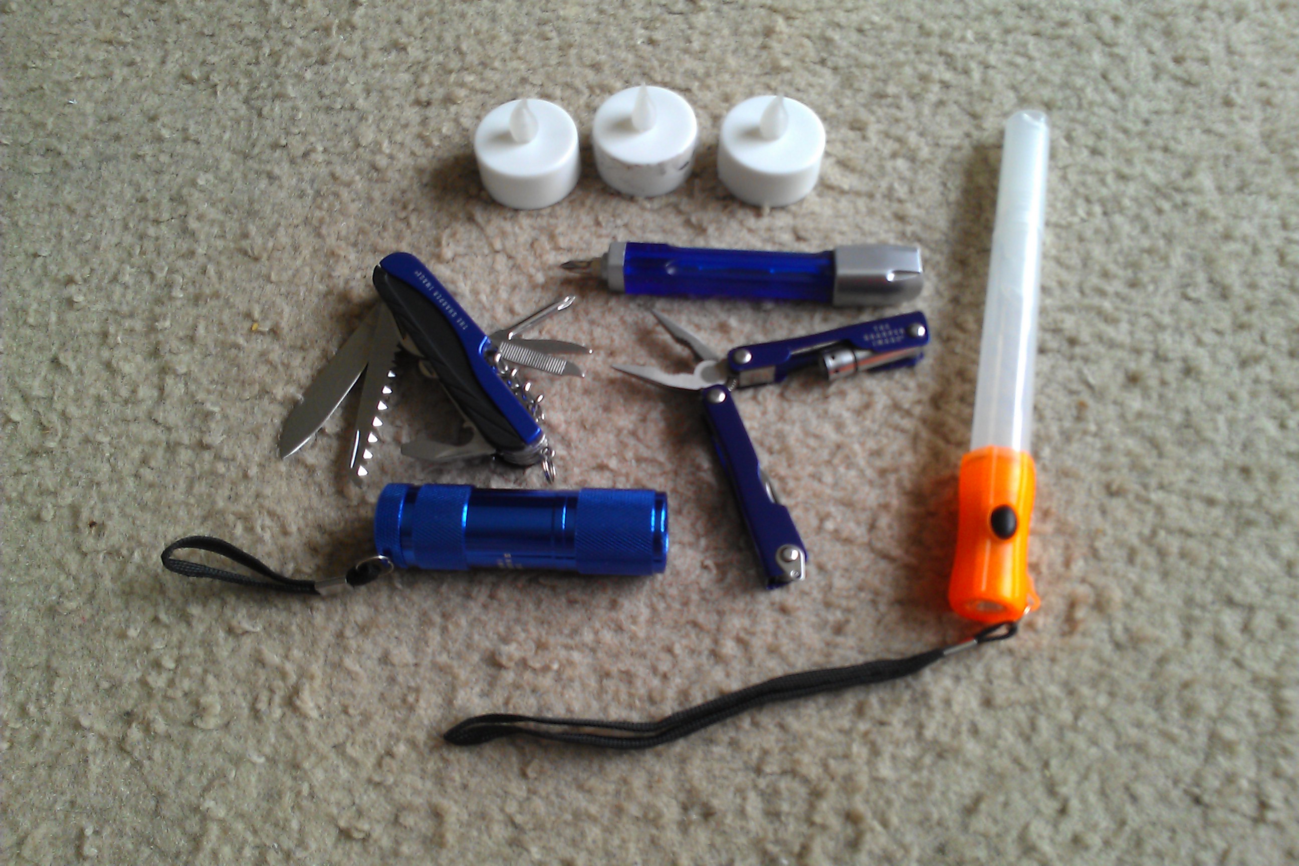 Life Out There Survival Kit 26 Steps (with Pictures) Instructables