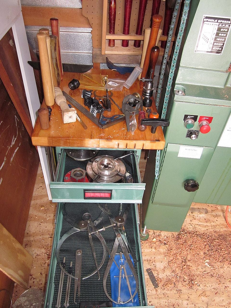 Building a Wood Lathe Work Bench With Drawers Using Recycled Vintage