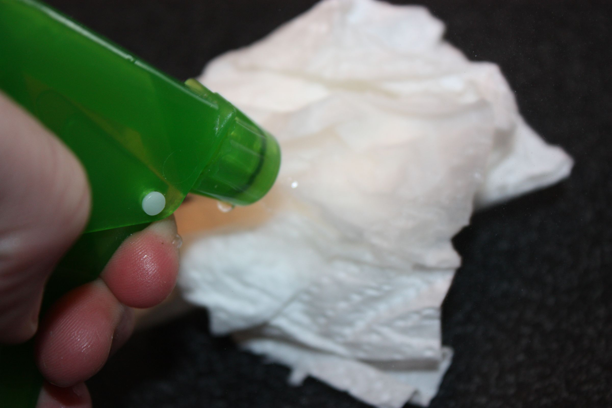 How to Get Permanent Marker Off of a Plastic Folder 5 Steps