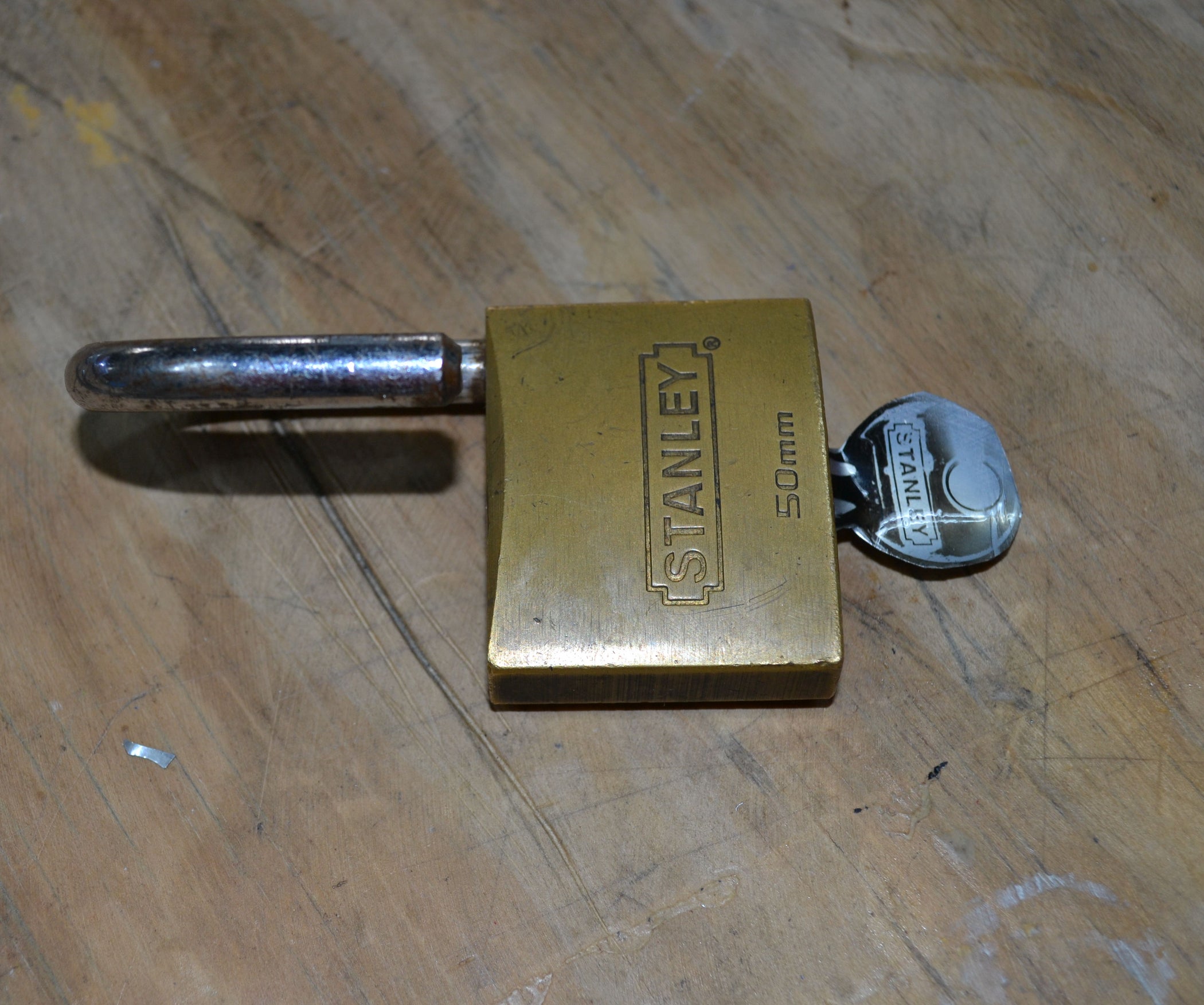 Como Hacer Copia De Llave Con Lata : 7 Steps (with Pictures