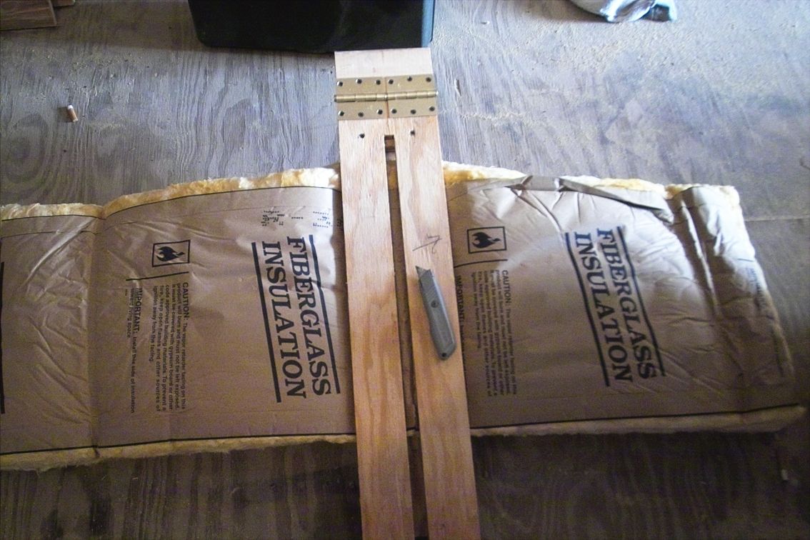 Simple Jig for Cutting Fiberglass Insulation 3 Steps (with Pictures