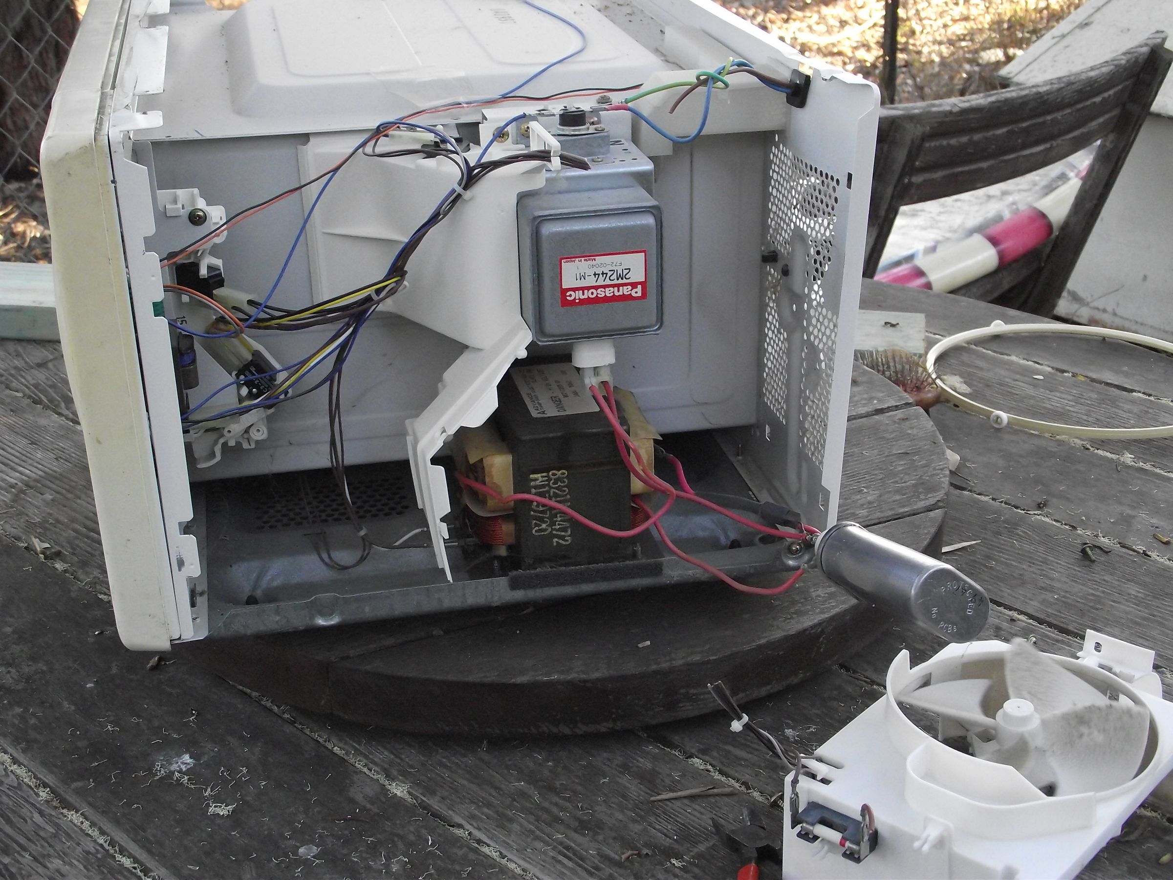 Taking Apart a Microwave 11 Steps Instructables