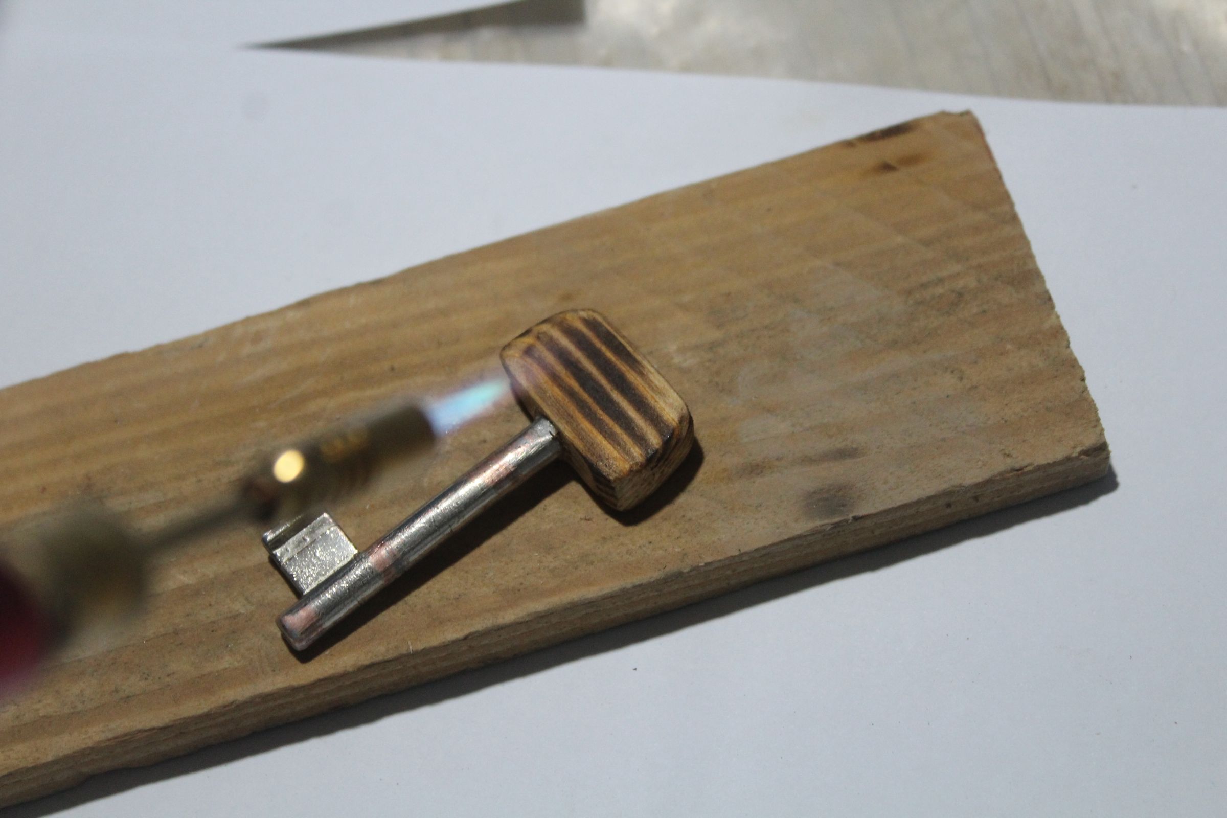 How to Fix a Broken Key Handle 9 Steps (with Pictures) Instructables