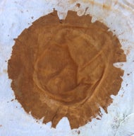 Coe a argila com um pano de algodão...